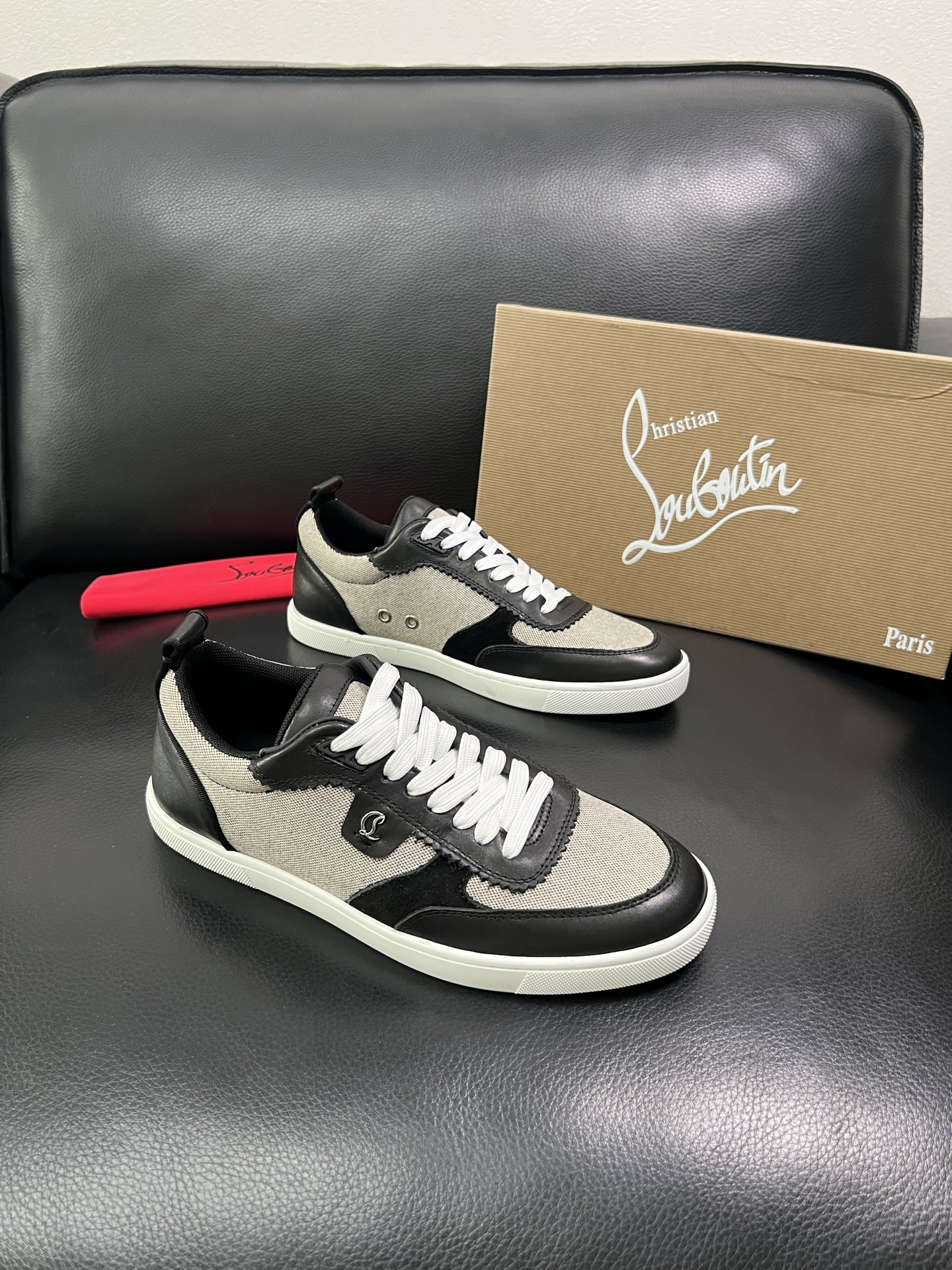 christian louboutin 顶级代购 CL红底 专柜同步，意大利进口飞织面料，进口水染牛皮内
