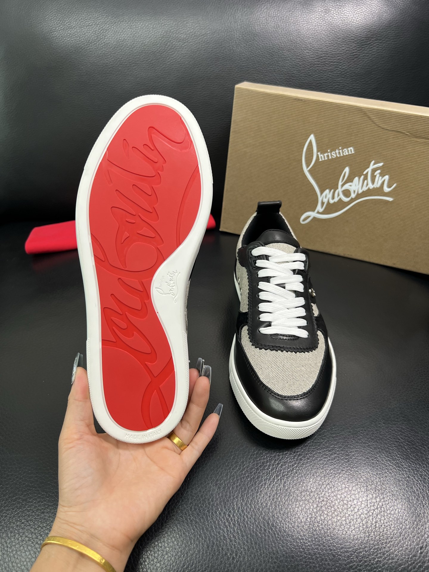 christian louboutin 顶级代购 CL红底 专柜同步，意大利进口飞织面料，进口水染牛皮内
