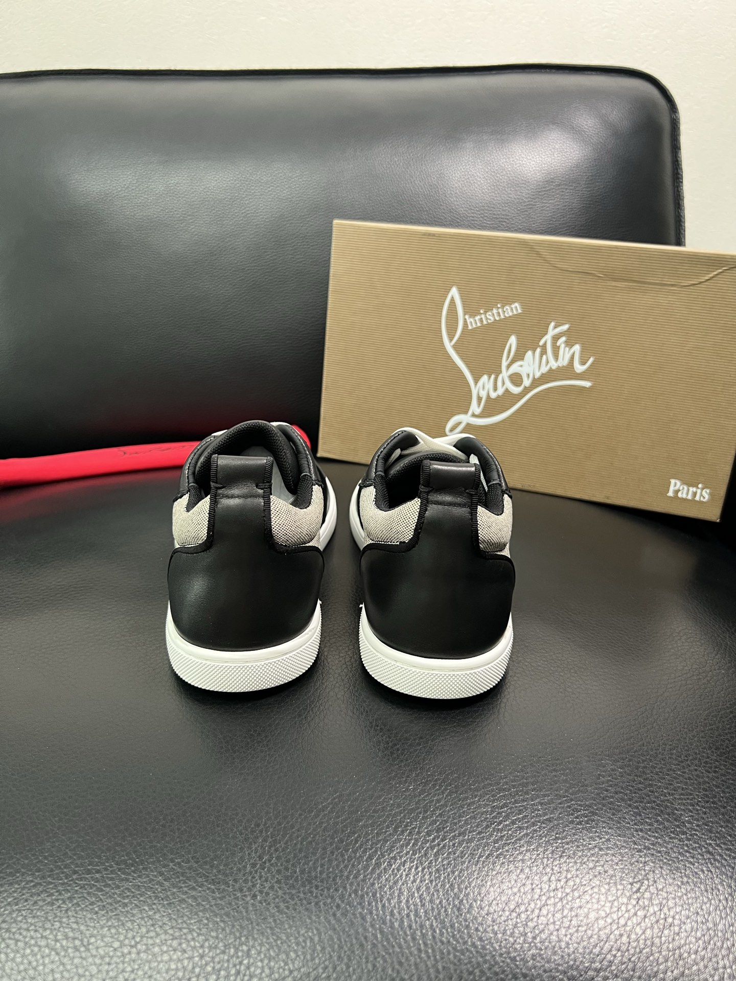 christian louboutin 顶级代购 CL红底 专柜同步，意大利进口飞织面料，进口水染牛皮内