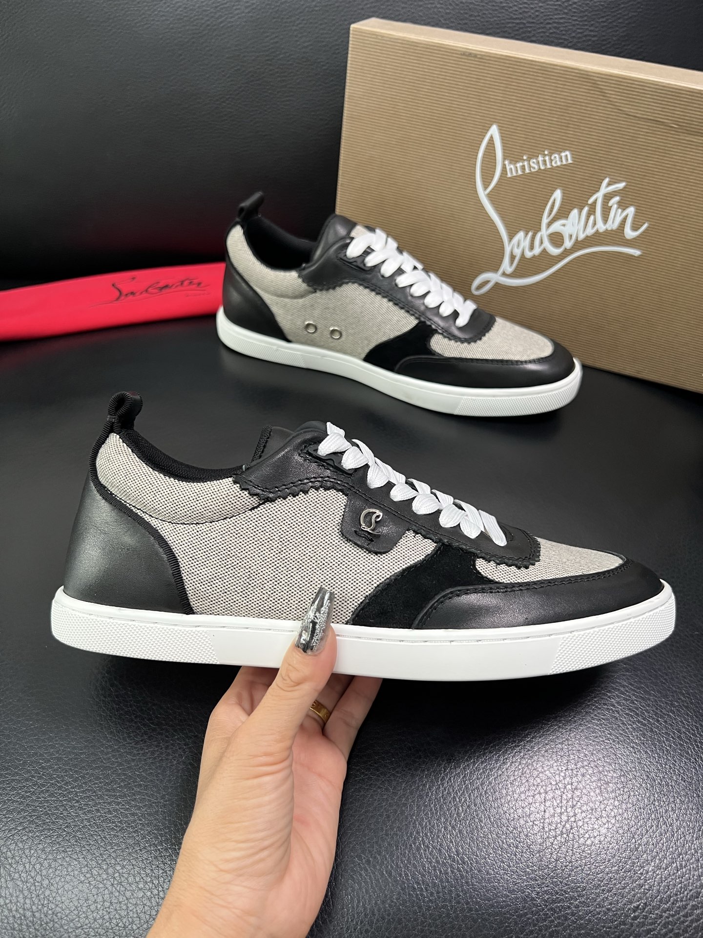 christian louboutin 顶级代购 CL红底 专柜同步，意大利进口飞织面料，进口水染牛皮内