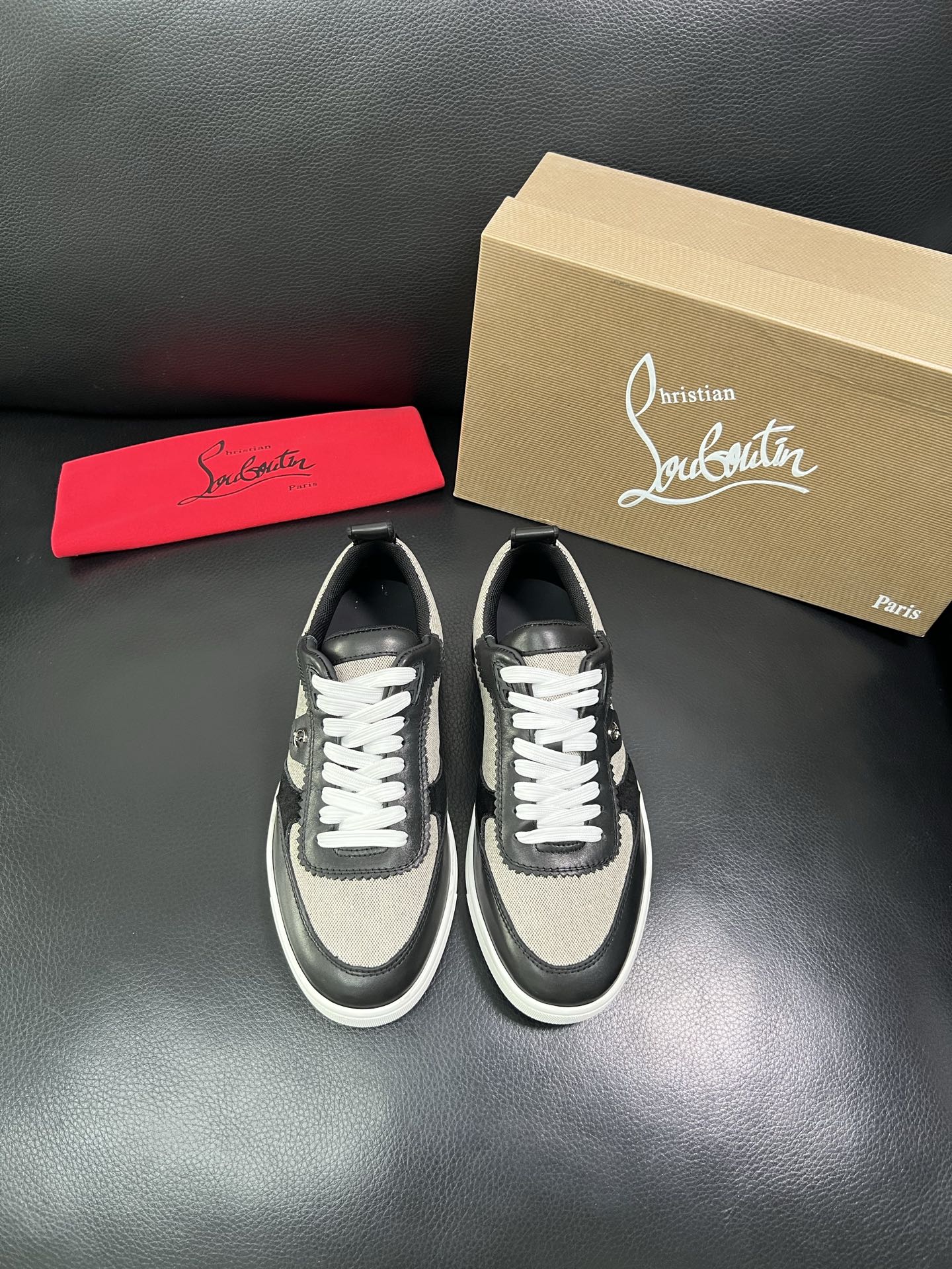 christian louboutin 顶级代购 CL红底 专柜同步，意大利进口飞织面料，进口水染牛皮内