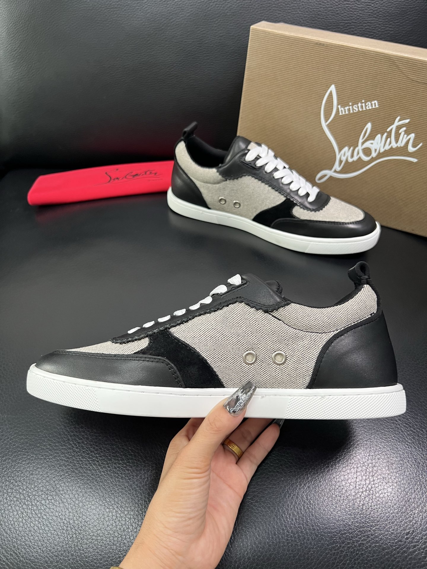 christian louboutin 顶级代购 CL红底 专柜同步，意大利进口飞织面料，进口水染牛皮内