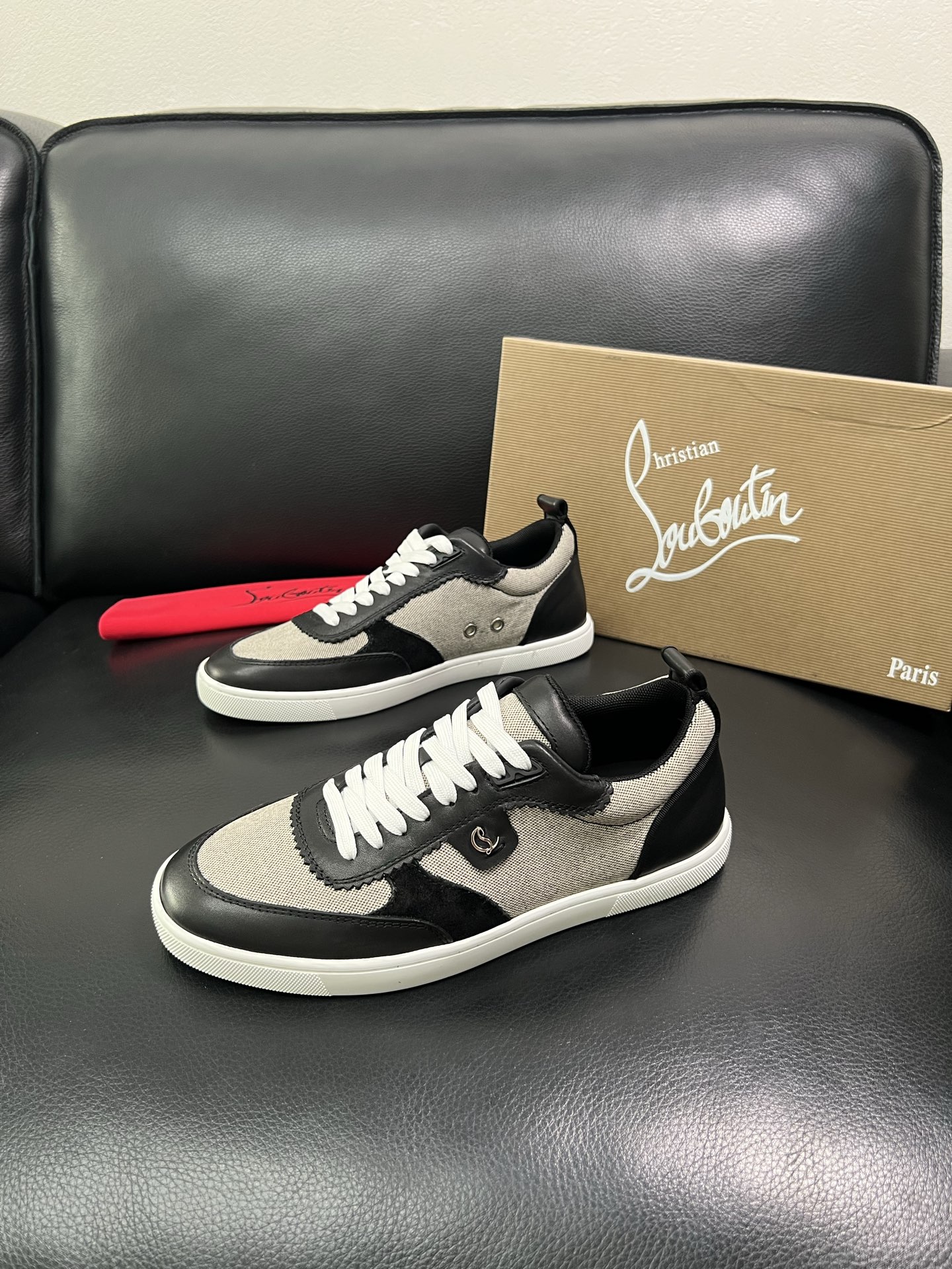 christian louboutin 顶级代购 CL红底 专柜同步，意大利进口飞织面料，进口水染牛皮内