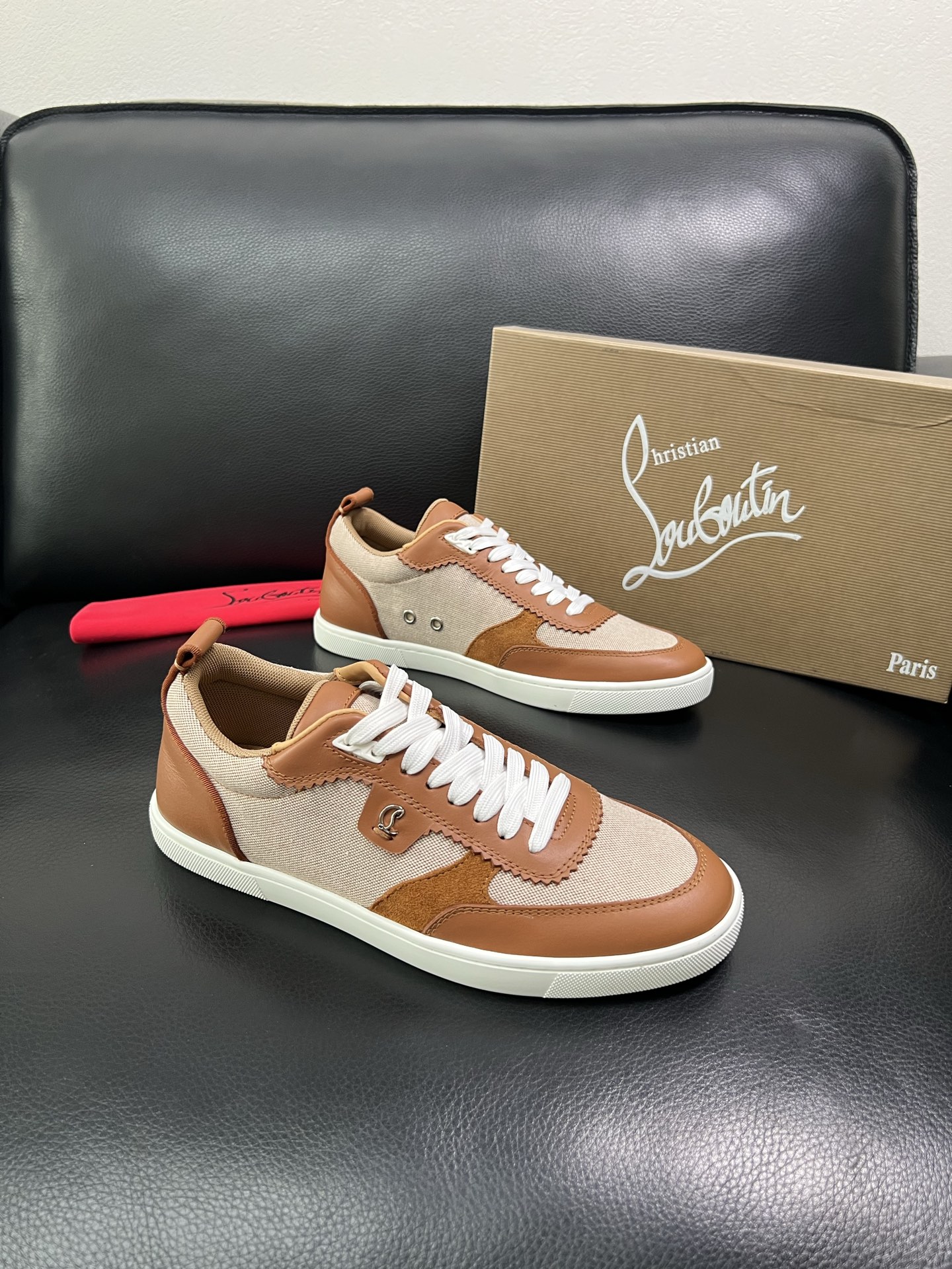 christian louboutin 顶级代购 CL红底 专柜同步，意大利进口飞织面料，进口水染牛皮内