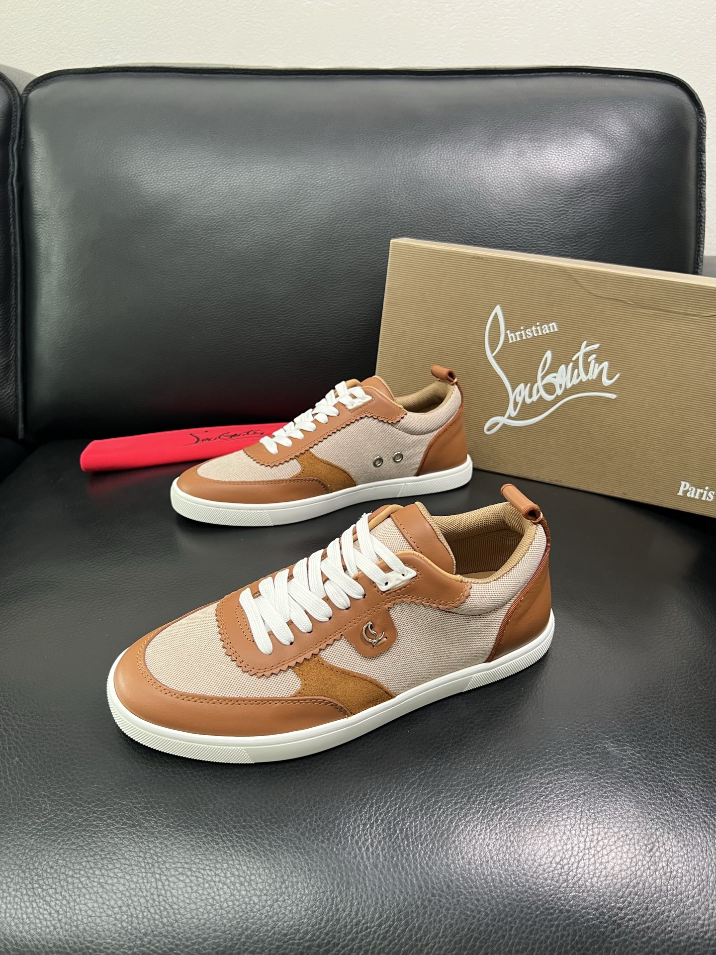 christian louboutin 顶级代购 CL红底 专柜同步，意大利进口飞织面料，进口水染牛皮内