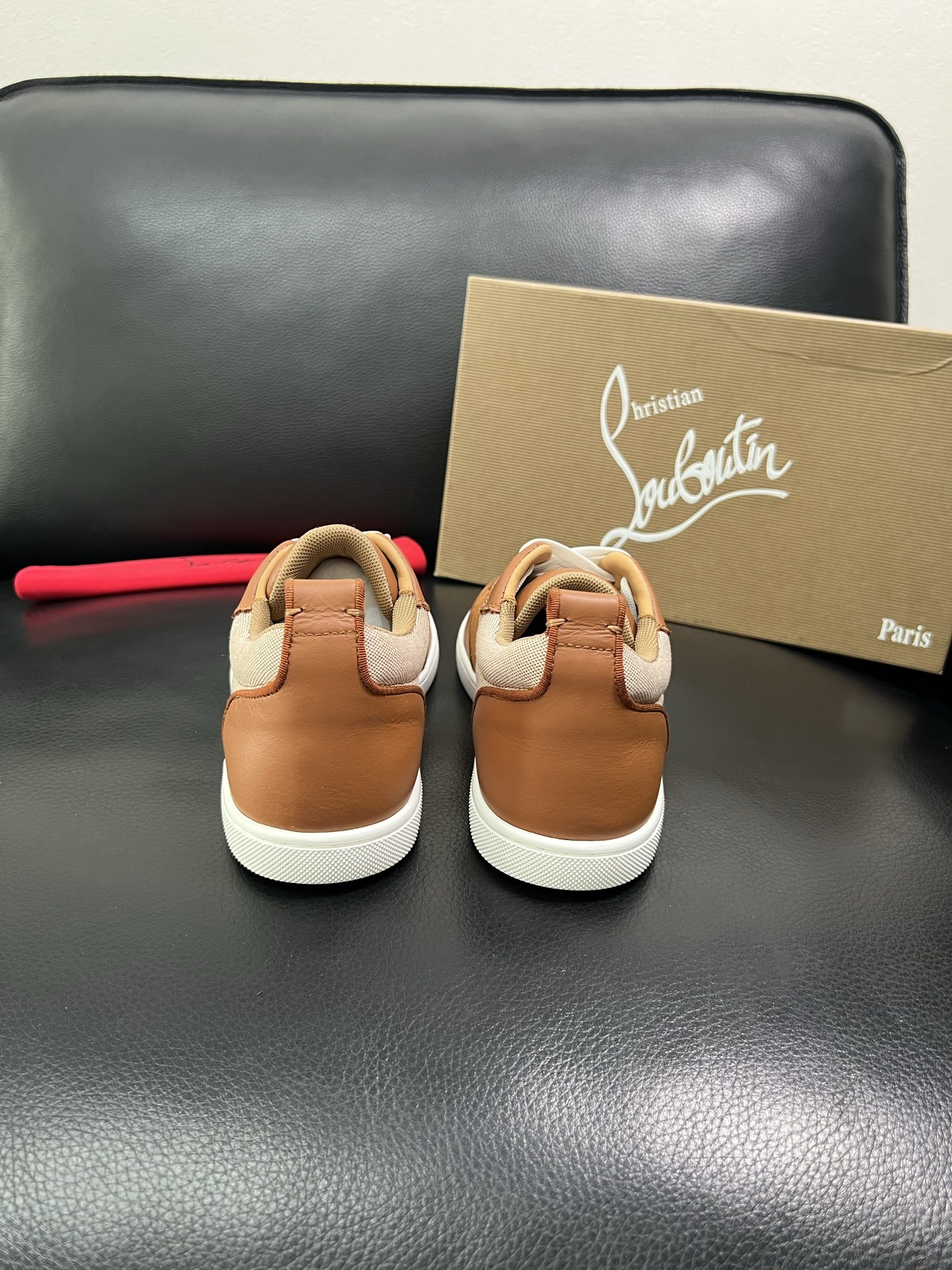christian louboutin 顶级代购 CL红底 专柜同步，意大利进口飞织面料，进口水染牛皮内