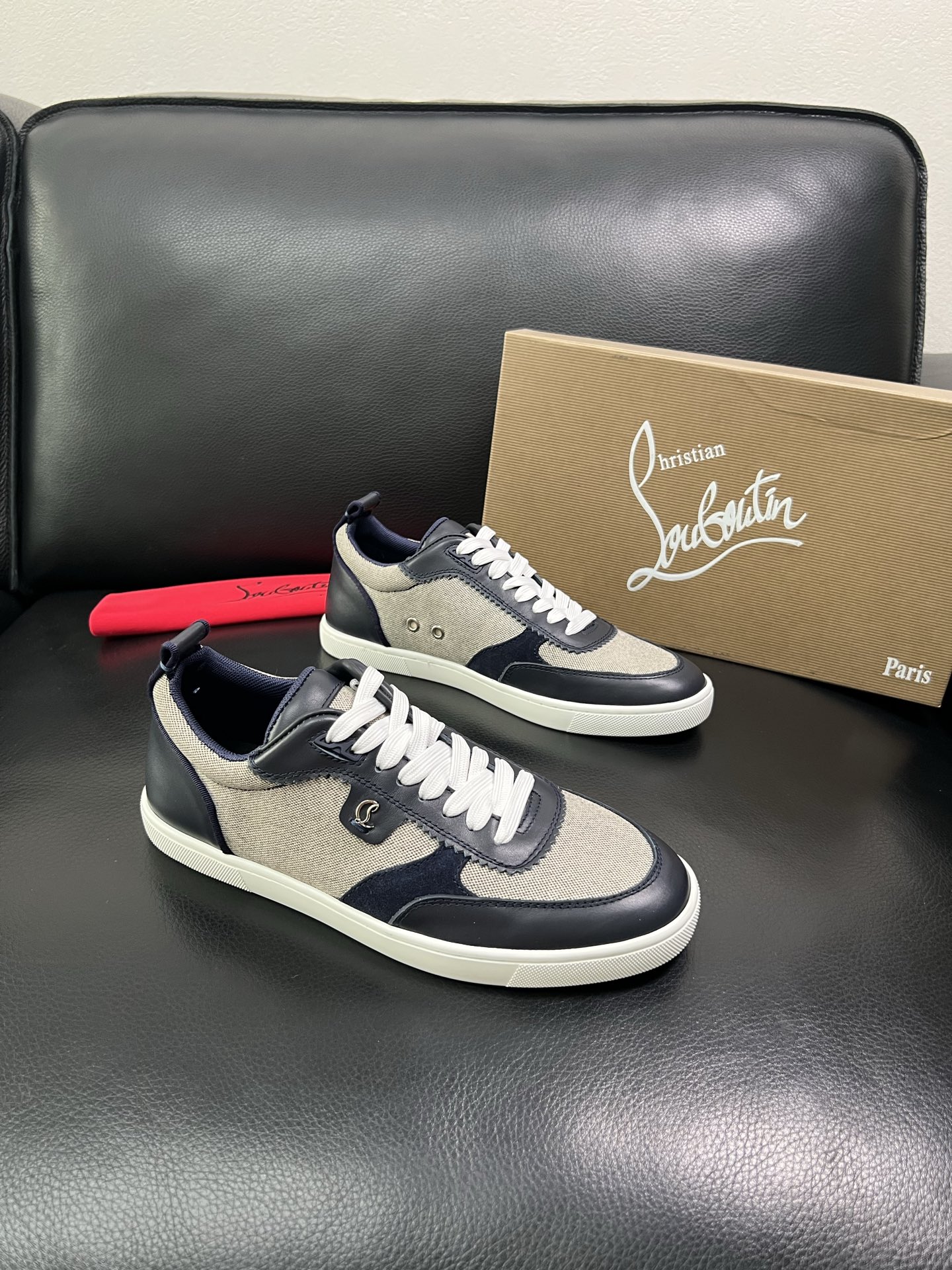 christian louboutin 顶级代购 CL红底 专柜同步，意大利进口飞织面料，进口水染牛皮内