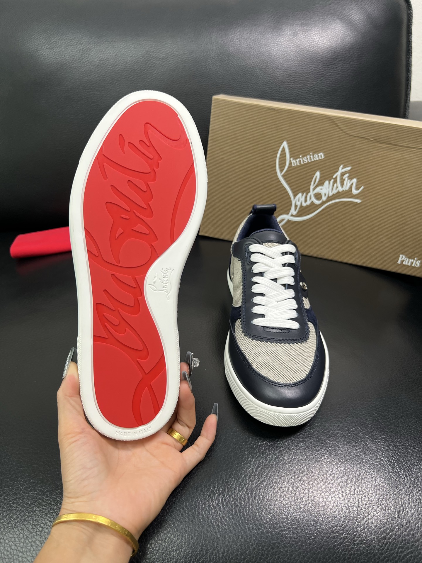 christian louboutin 顶级代购 CL红底 专柜同步，意大利进口飞织面料，进口水染牛皮内