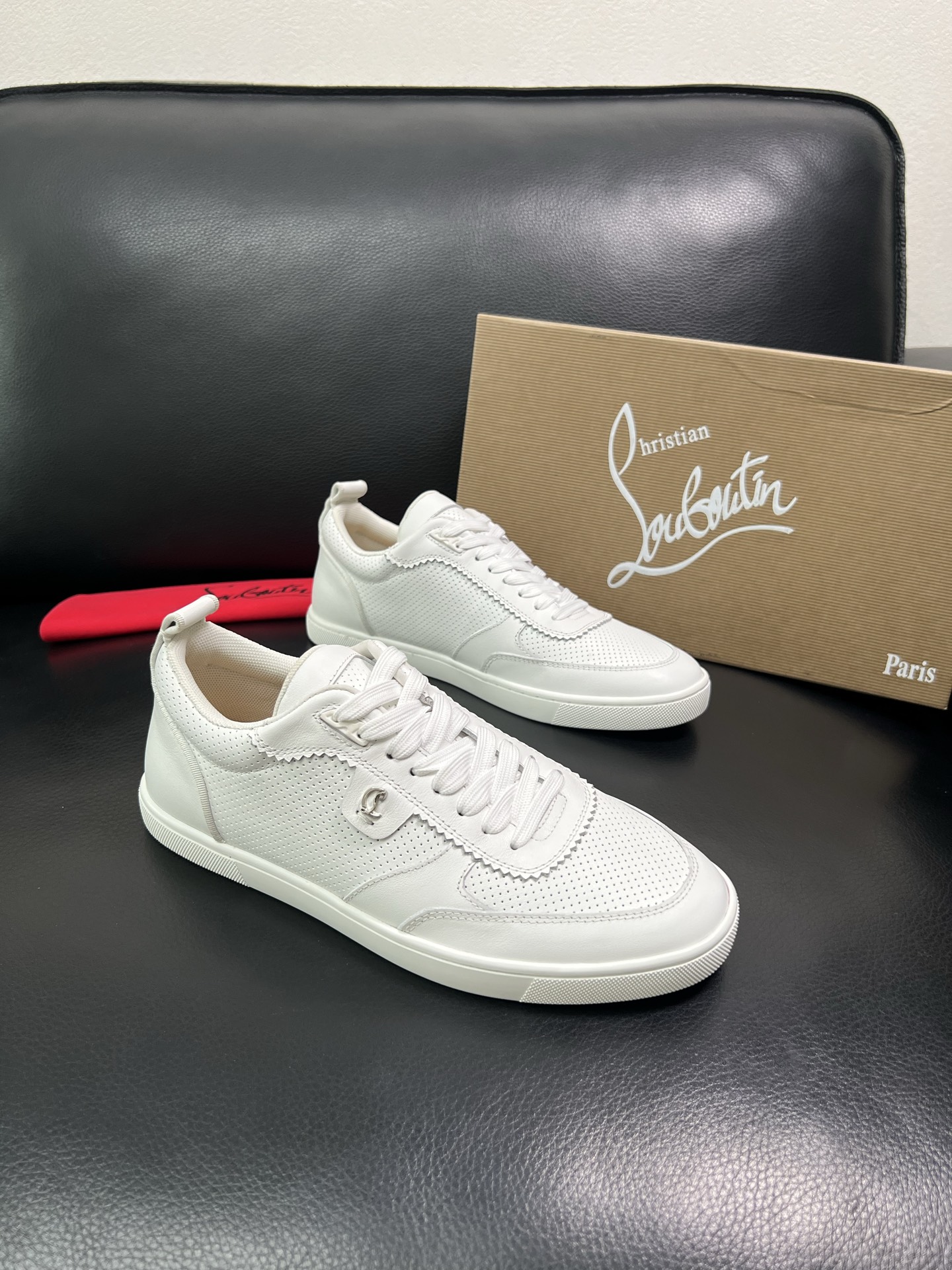 christian louboutin 顶级代购 CL红底 专柜同步，意大利进口飞织面料，进口水染牛皮内