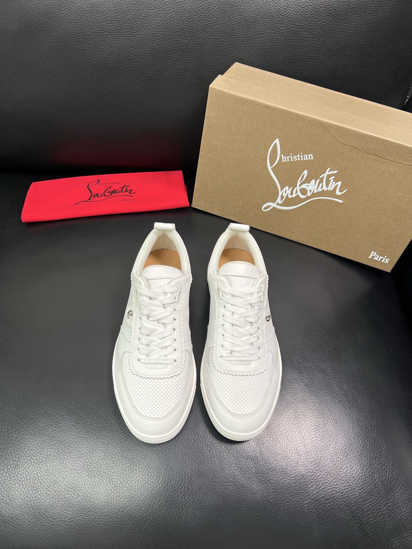 christian louboutin 顶级代购 CL红底 专柜同步，意大利进口飞织面料，进口水染牛皮内