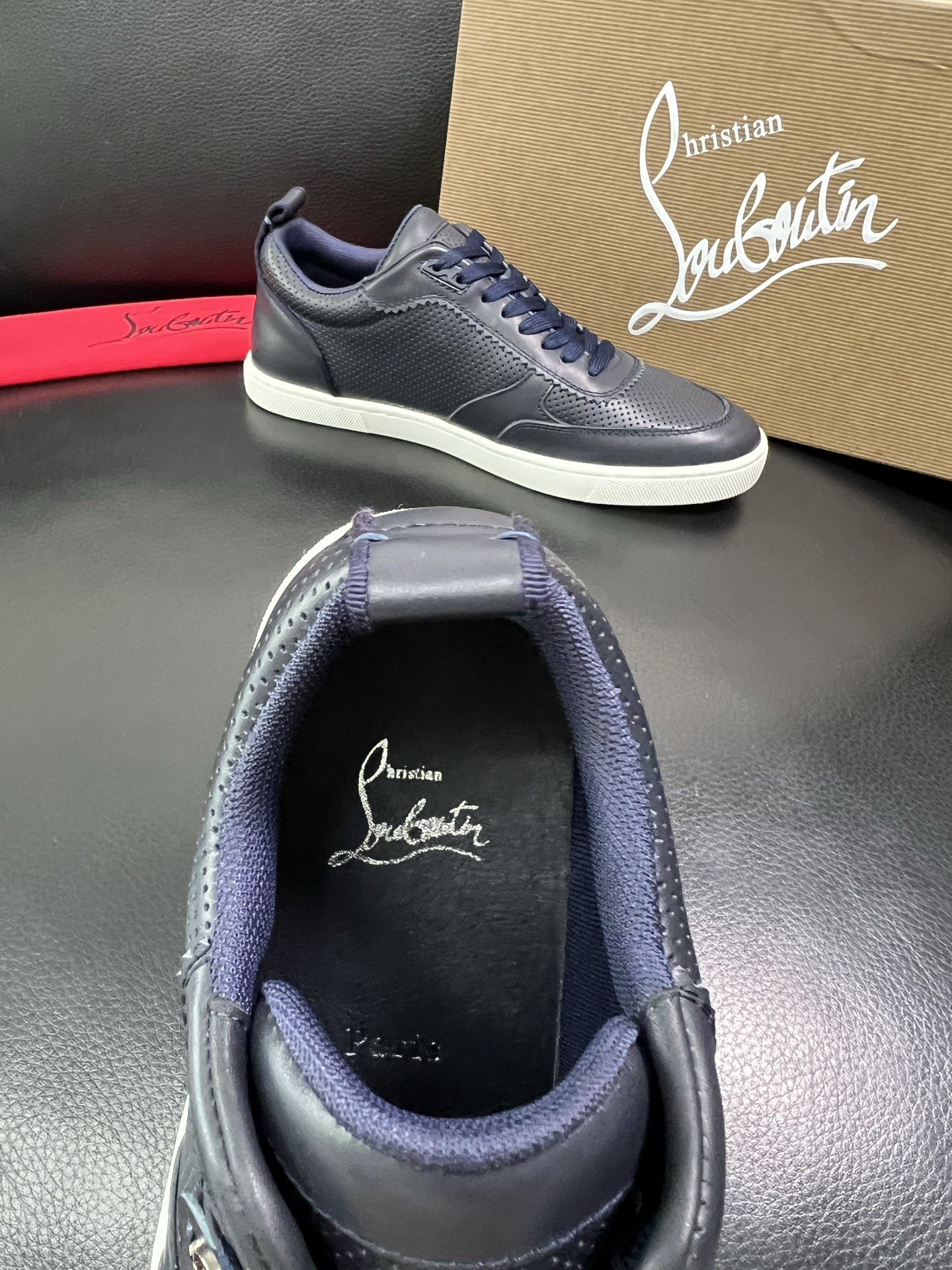 christian louboutin 顶级代购 CL红底 专柜同步，意大利进口飞织面料，进口水染牛皮内