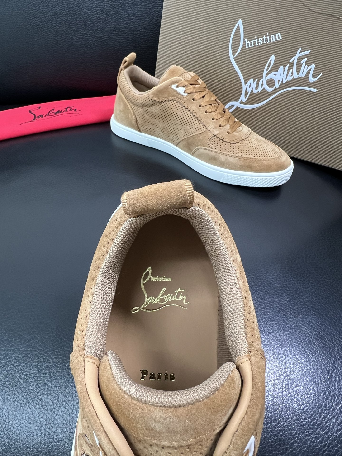 christian louboutin 顶级代购 CL红底 专柜同步，意大利进口飞织面料，进口水染牛皮内