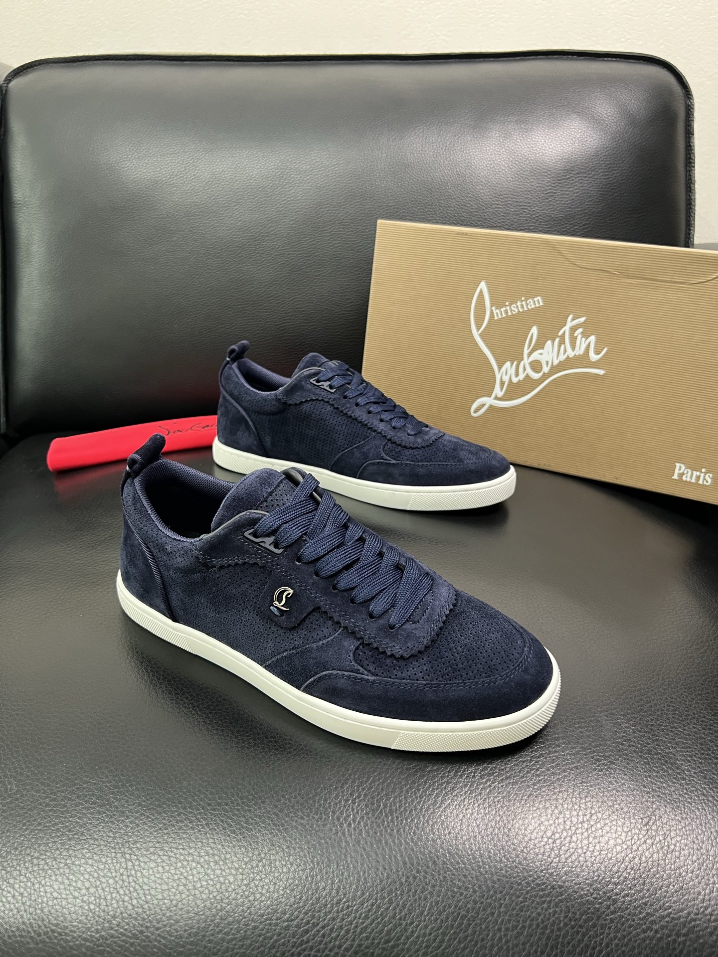 christian louboutin 顶级代购 CL红底 专柜同步，意大利进口飞织面料，进口水染牛皮内