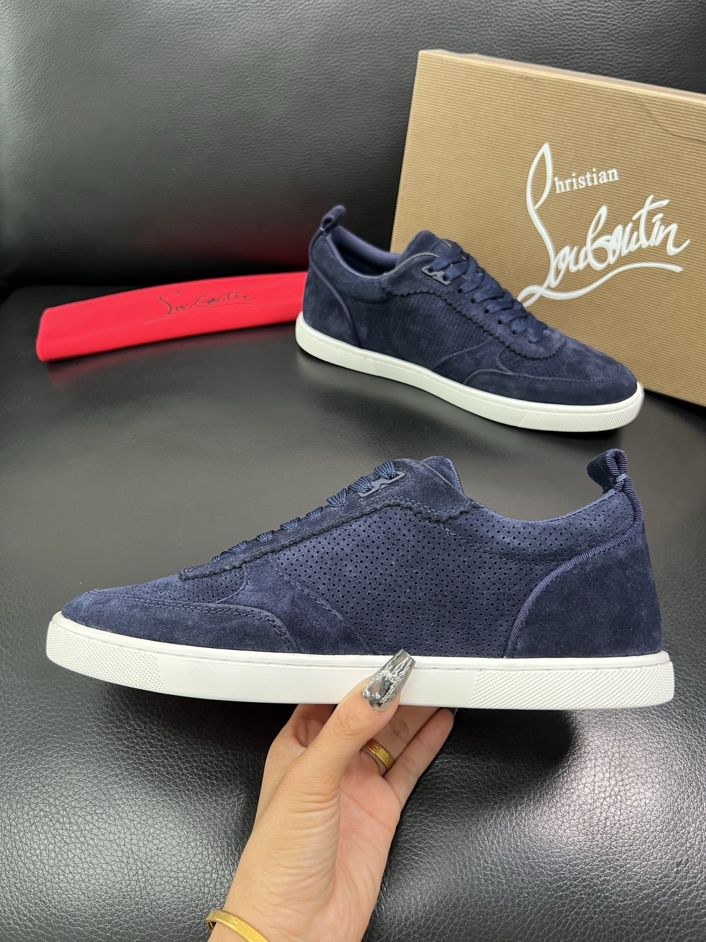 christian louboutin 顶级代购 CL红底 专柜同步，意大利进口飞织面料，进口水染牛皮内
