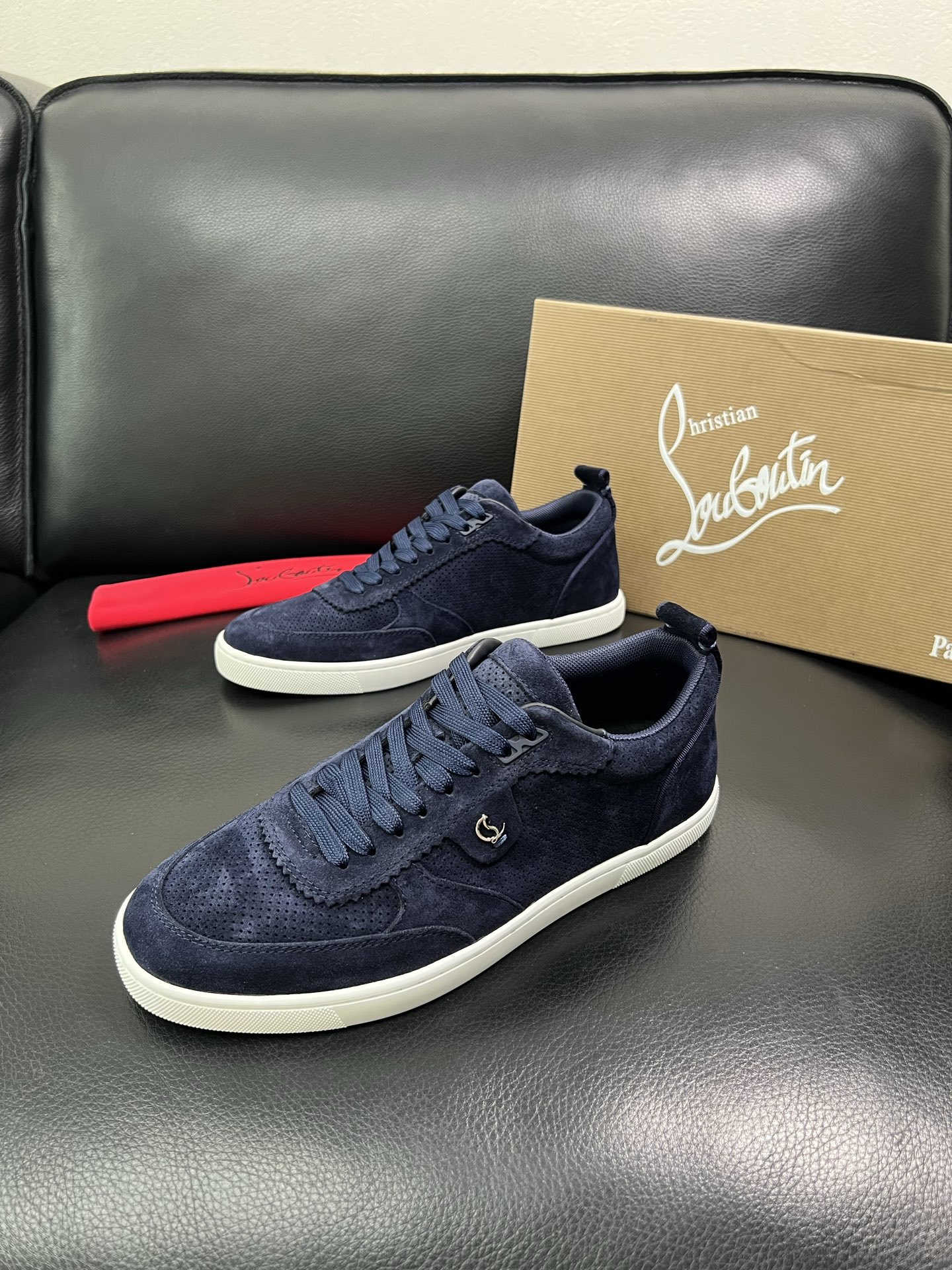 christian louboutin 顶级代购 CL红底 专柜同步，意大利进口飞织面料，进口水染牛皮内