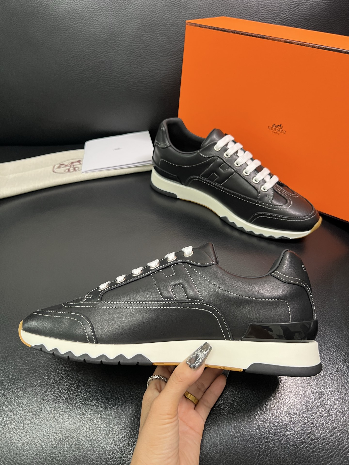 Hermes 顶级工艺品 爱马仕 专柜同步 原厂配置，意大利进口原版牛皮面料，高品质拼接工艺，全进口水染