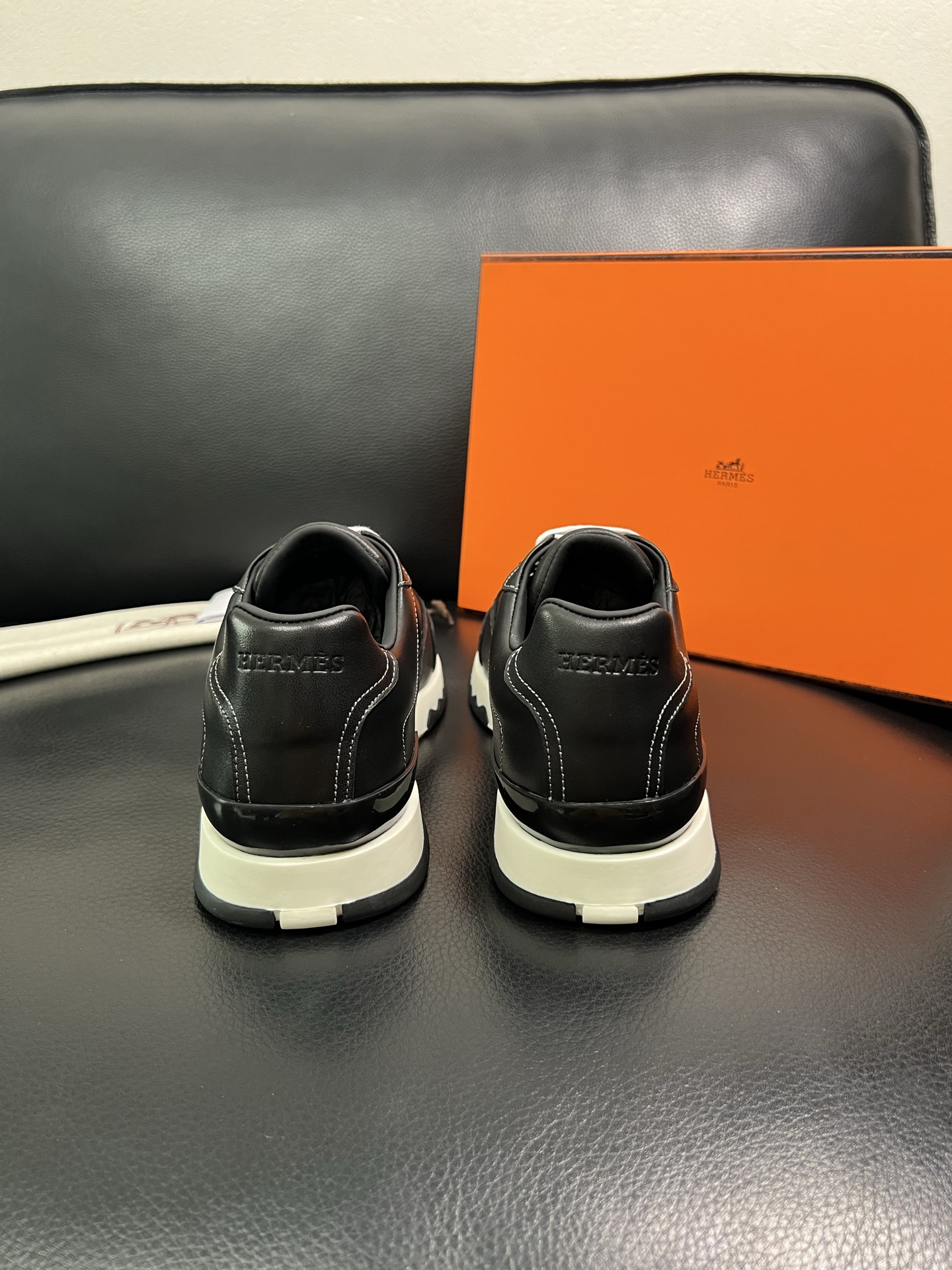 Hermes 顶级工艺品 爱马仕 专柜同步 原厂配置，意大利进口原版牛皮面料，高品质拼接工艺，全进口水染