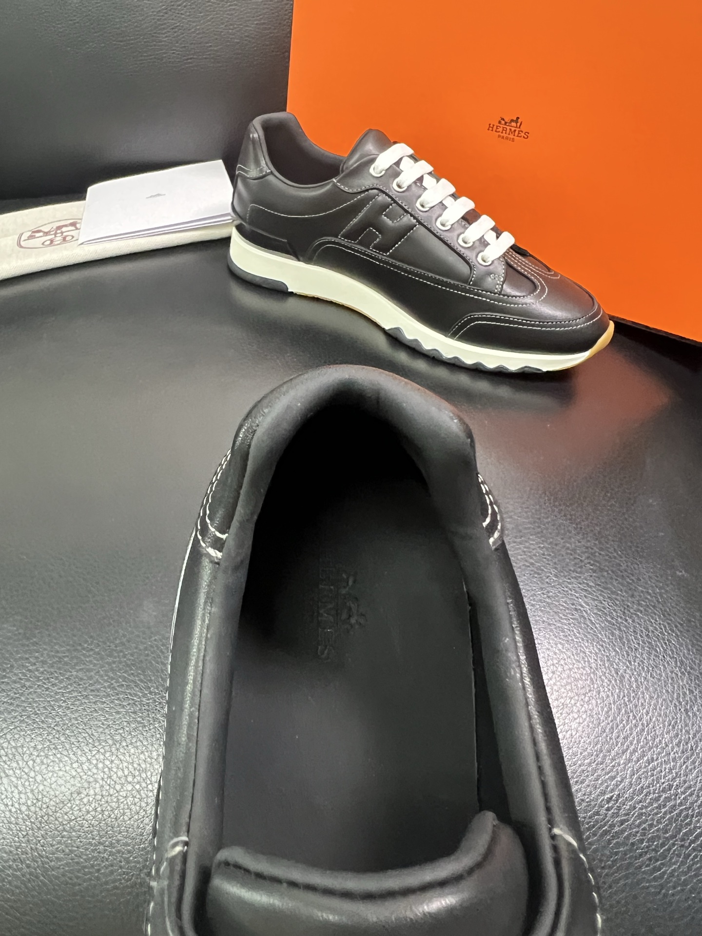 Hermes 顶级工艺品 爱马仕 专柜同步 原厂配置，意大利进口原版牛皮面料，高品质拼接工艺，全进口水染
