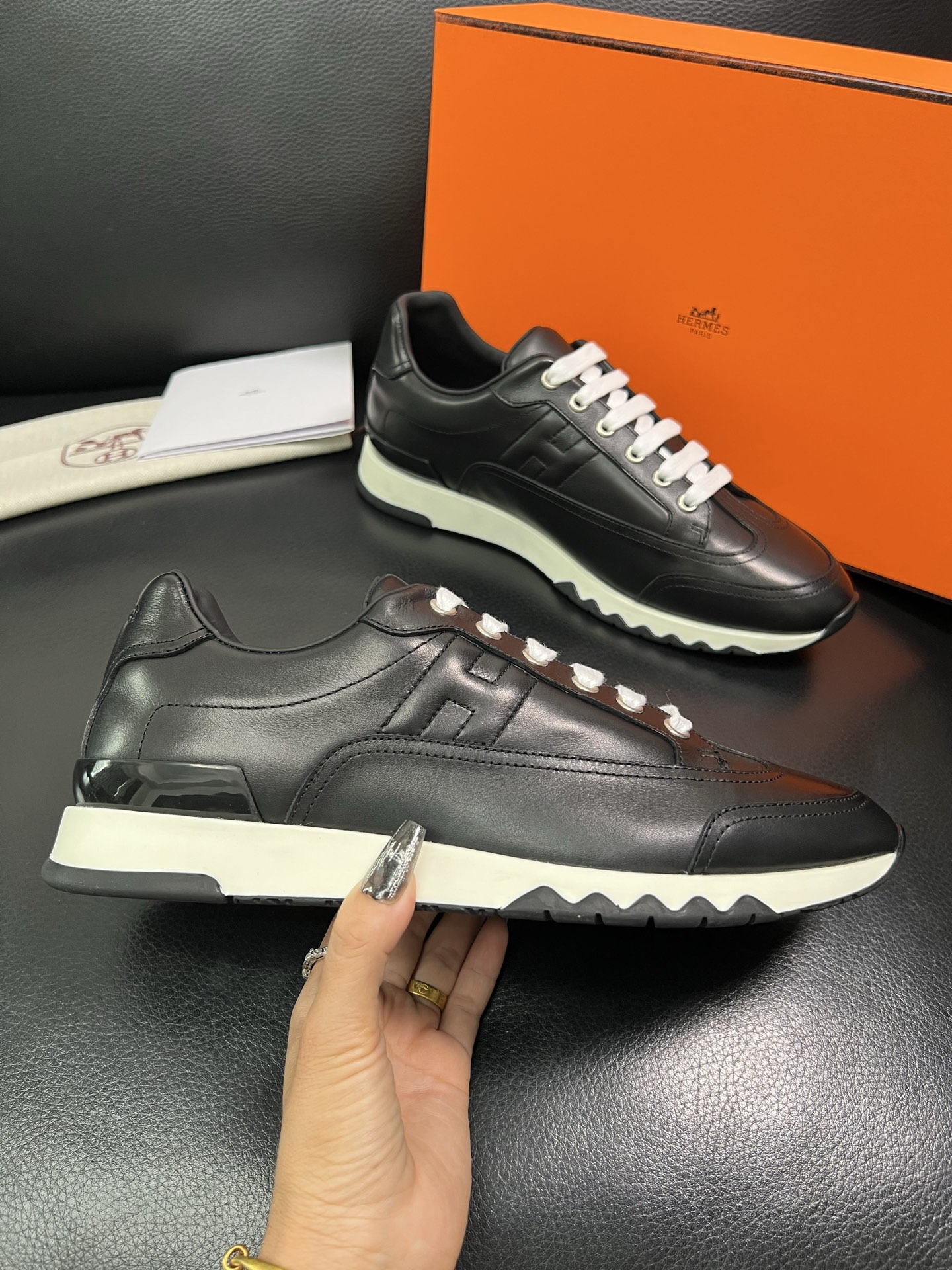 Hermes 顶级工艺品 爱马仕 专柜同步 原厂配置，意大利进口原版牛皮面料，高品质拼接工艺，全进口水染