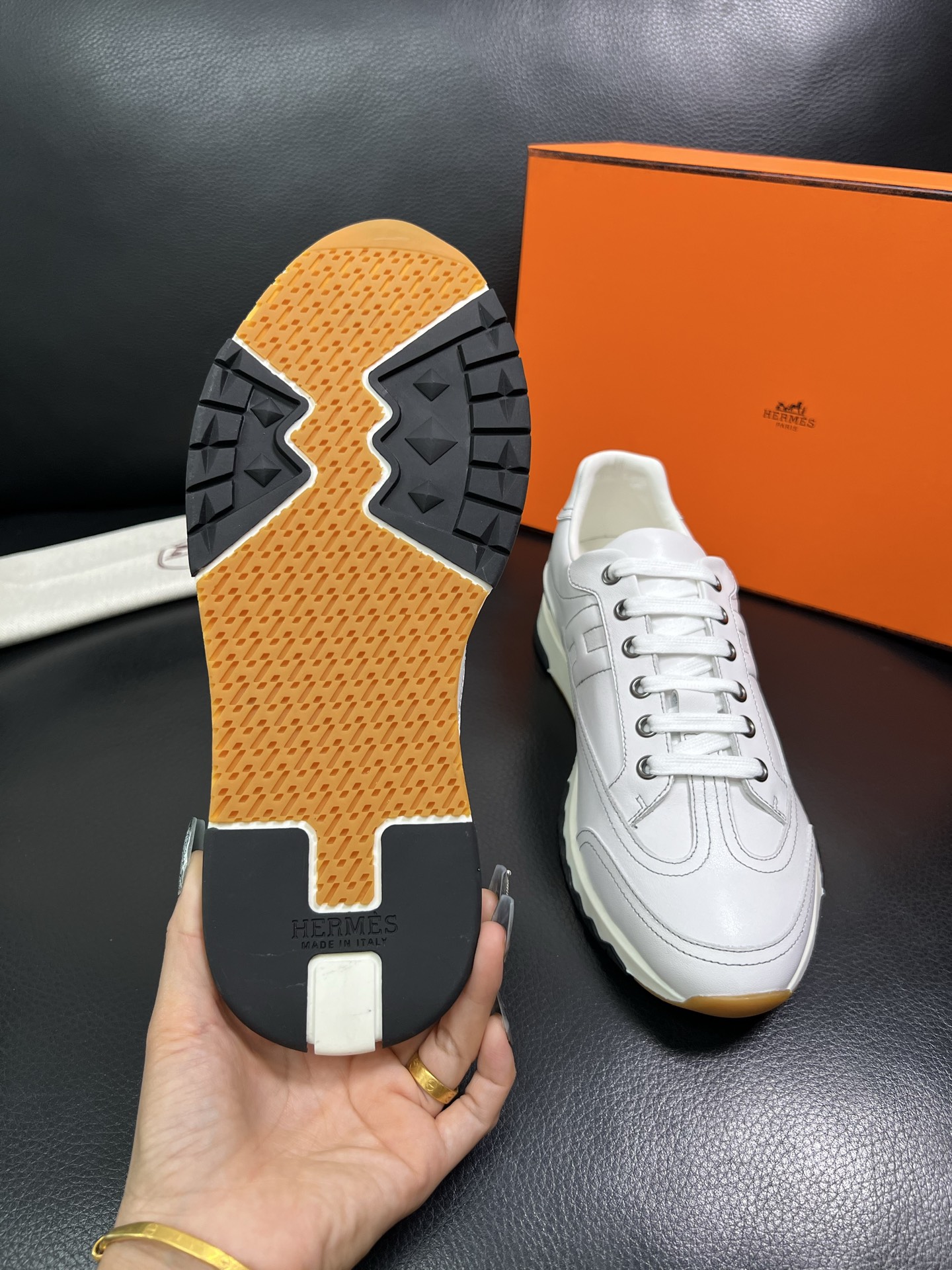 Hermes 顶级工艺品 爱马仕 专柜同步 原厂配置，意大利进口原版牛皮面料，高品质拼接工艺，全进口水染