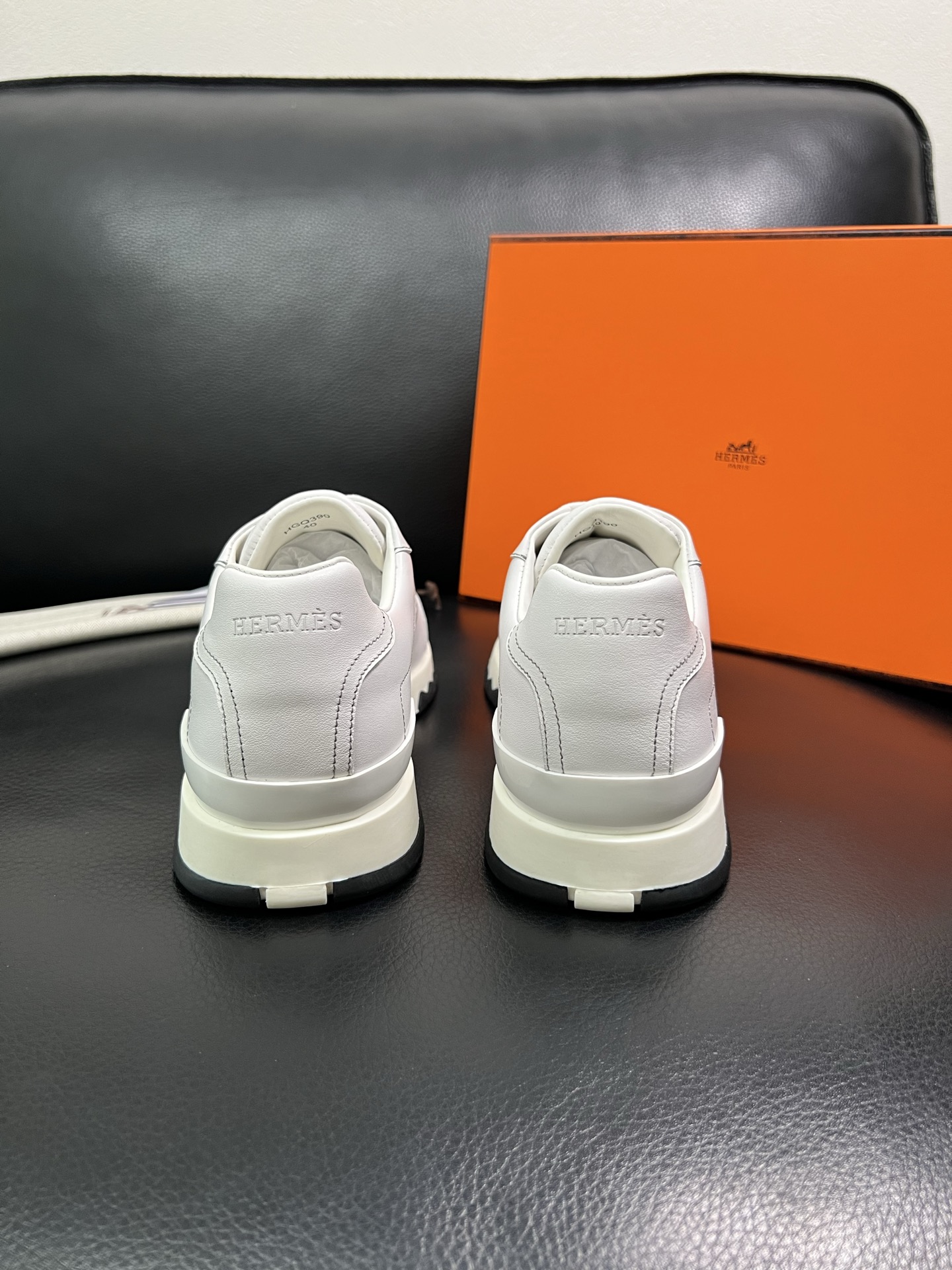Hermes 顶级工艺品 爱马仕 专柜同步 原厂配置，意大利进口原版牛皮面料，高品质拼接工艺，全进口水染
