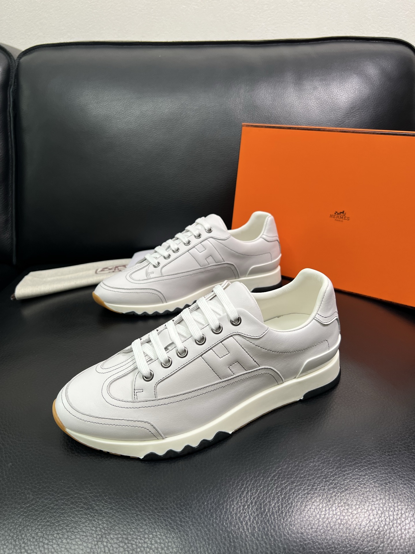 Hermes 顶级工艺品 爱马仕 专柜同步 原厂配置，意大利进口原版牛皮面料，高品质拼接工艺，全进口水染