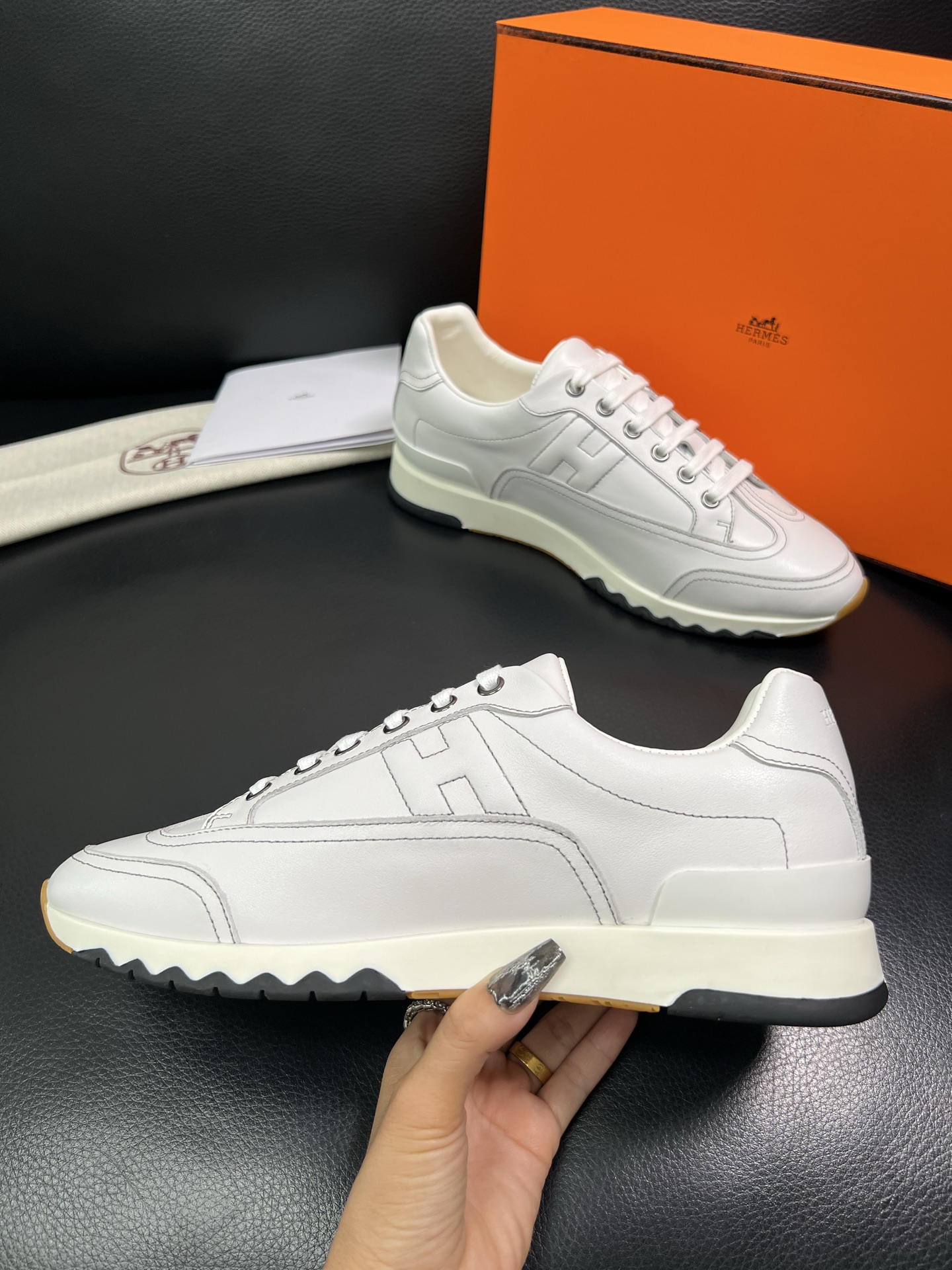 Hermes 顶级工艺品 爱马仕 专柜同步 原厂配置，意大利进口原版牛皮面料，高品质拼接工艺，全进口水染