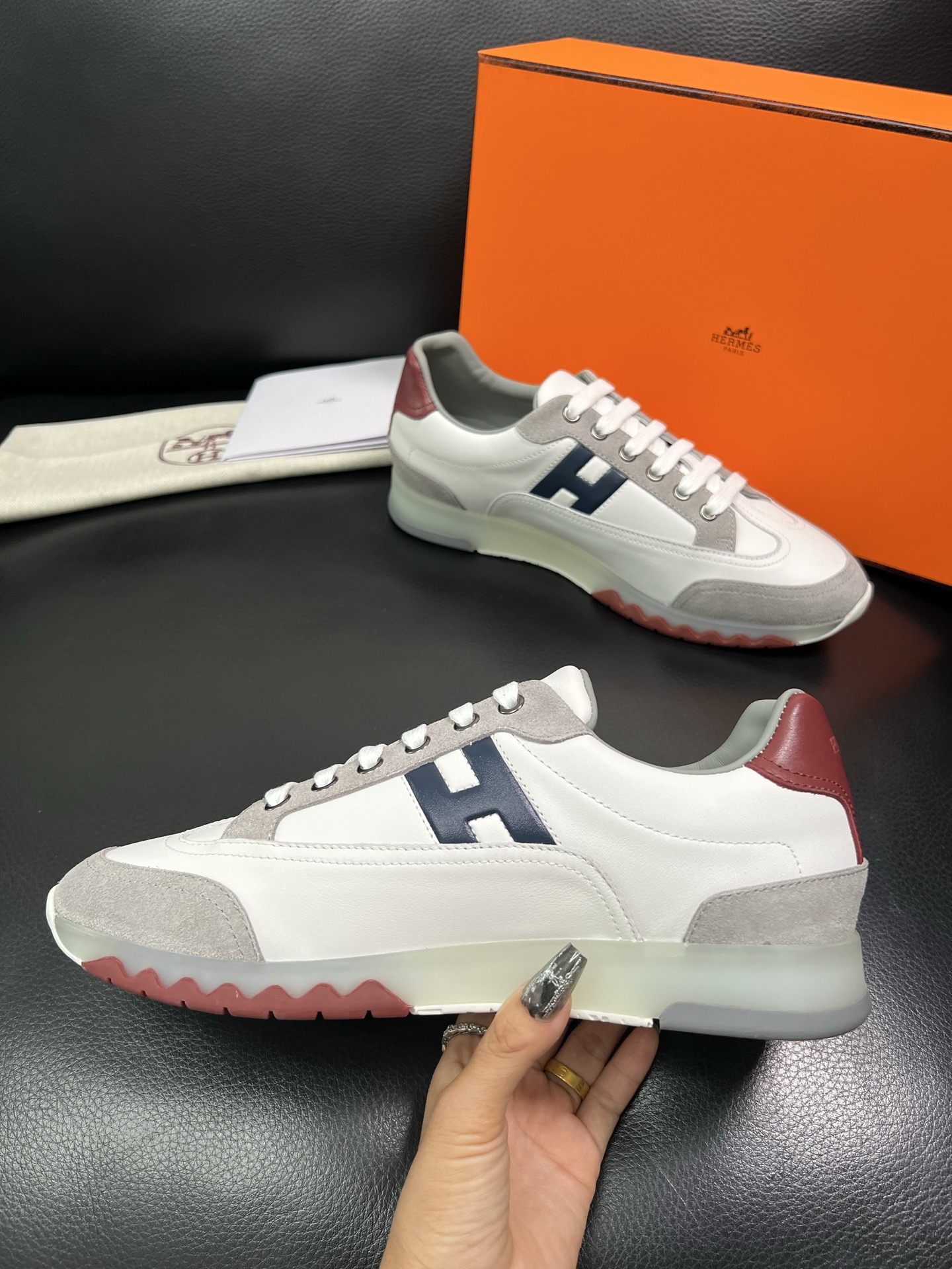 Hermes 顶级工艺品 爱马仕 专柜同步 原厂配置，意大利进口原版牛皮面料，高品质拼接工艺，全进口水染