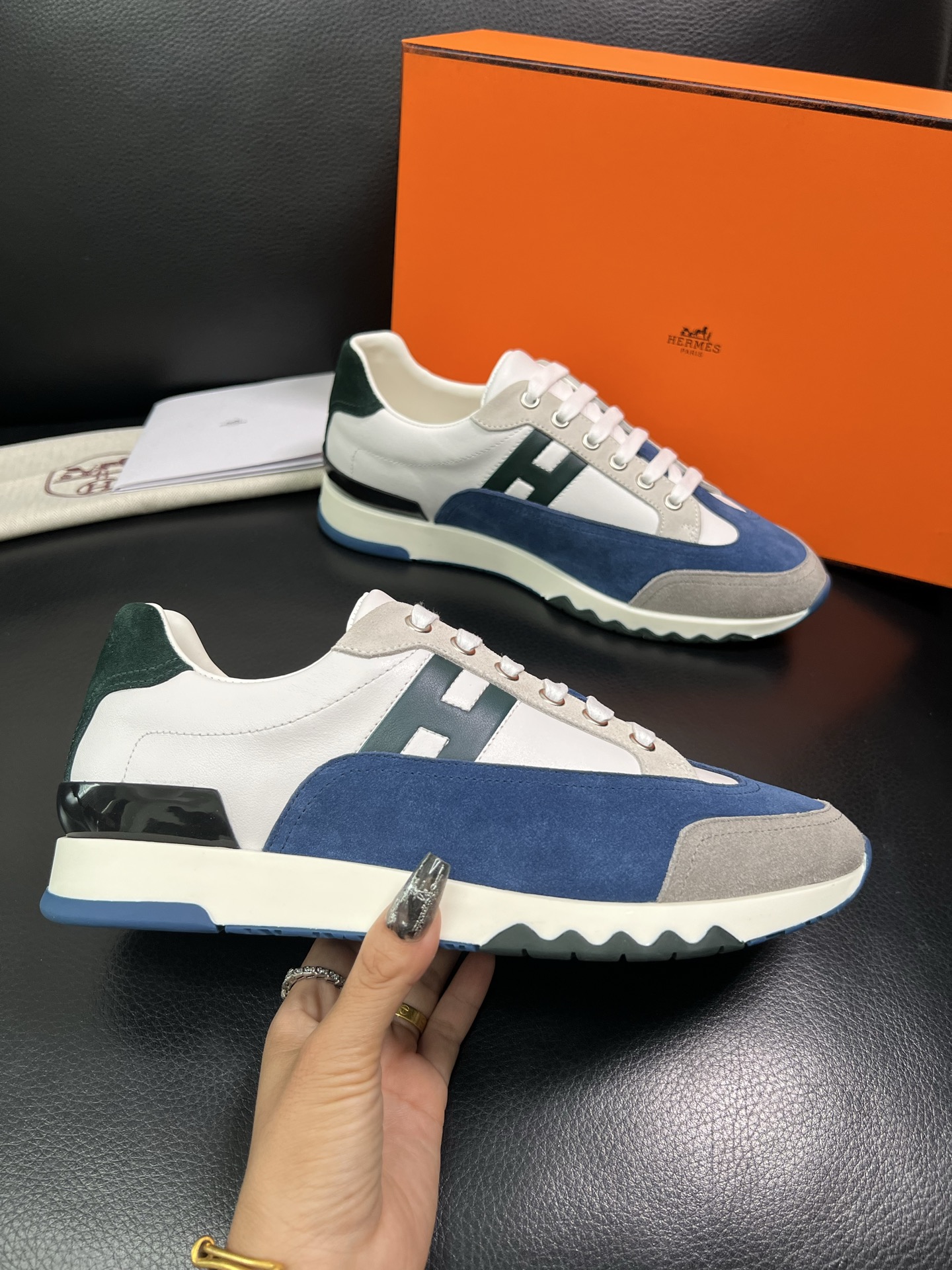 Hermes 顶级工艺品 爱马仕 专柜同步 原厂配置，意大利进口原版牛皮面料，高品质拼接工艺，全进口水染
