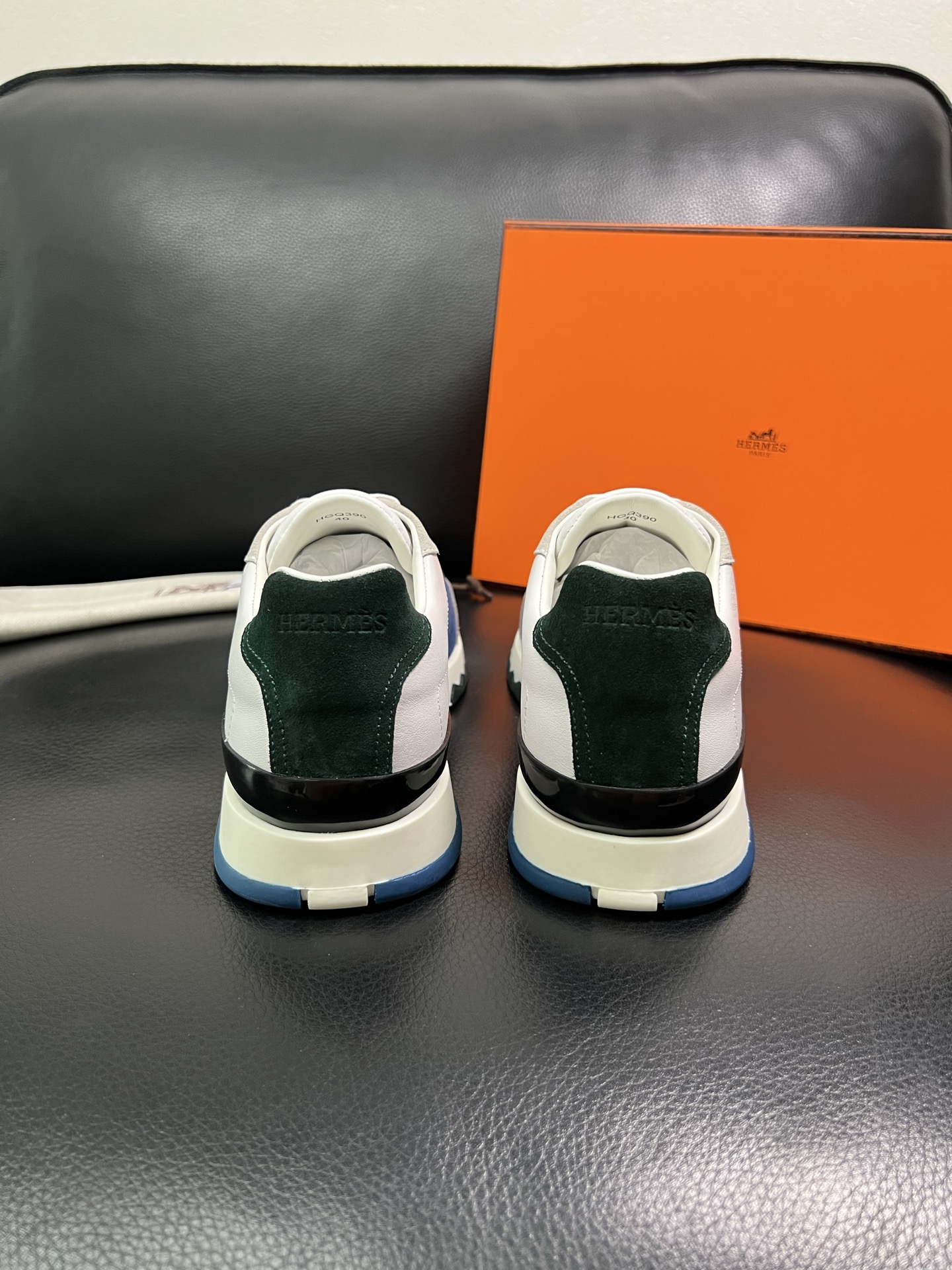 Hermes 顶级工艺品 爱马仕 专柜同步 原厂配置，意大利进口原版牛皮面料，高品质拼接工艺，全进口水染