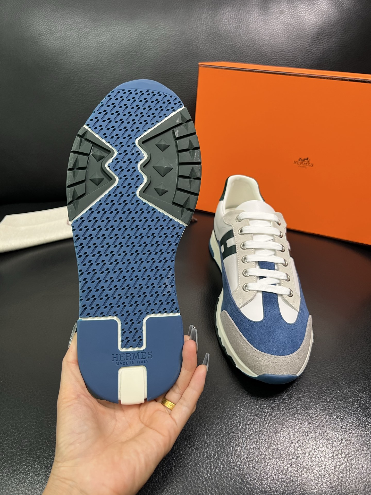 Hermes 顶级工艺品 爱马仕 专柜同步 原厂配置，意大利进口原版牛皮面料，高品质拼接工艺，全进口水染