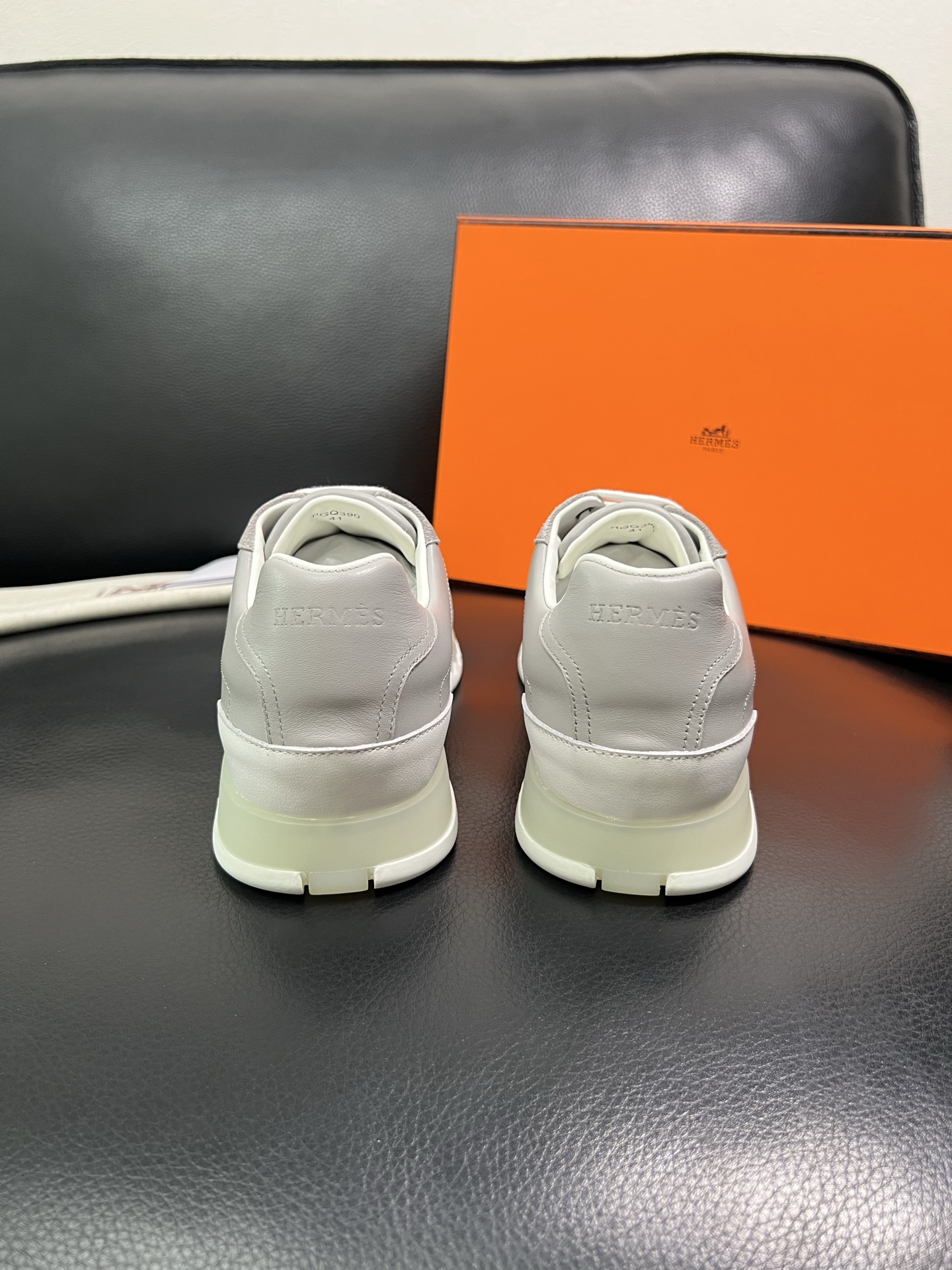 Hermes 顶级工艺品 爱马仕 专柜同步 原厂配置，意大利进口原版牛皮面料，高品质拼接工艺，全进口水染