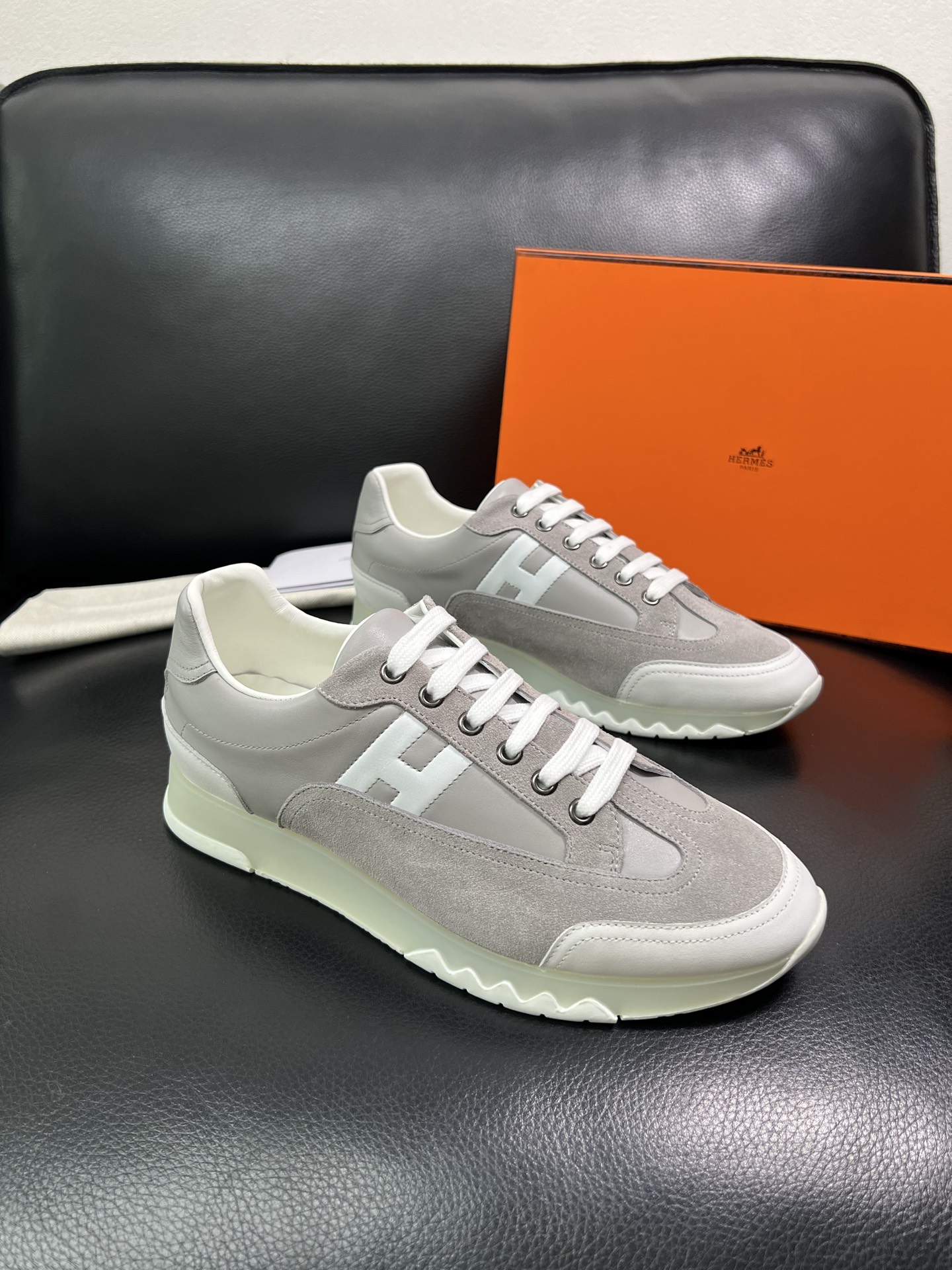 Hermes 顶级工艺品 爱马仕 专柜同步 原厂配置，意大利进口原版牛皮面料，高品质拼接工艺，全进口水染