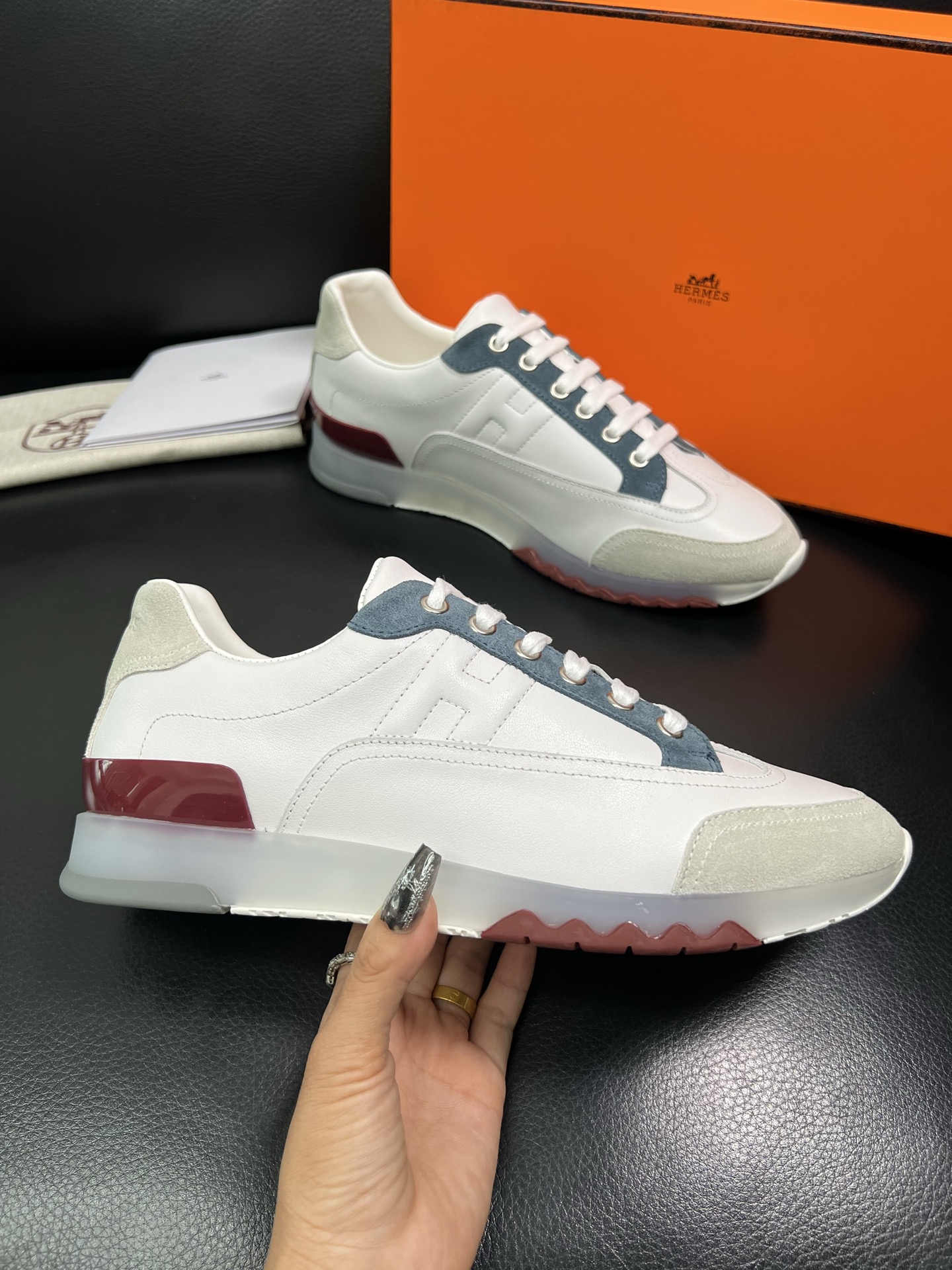 Hermes 顶级工艺品 爱马仕 专柜同步 原厂配置，意大利进口原版牛皮面料，高品质拼接工艺，全进口水染