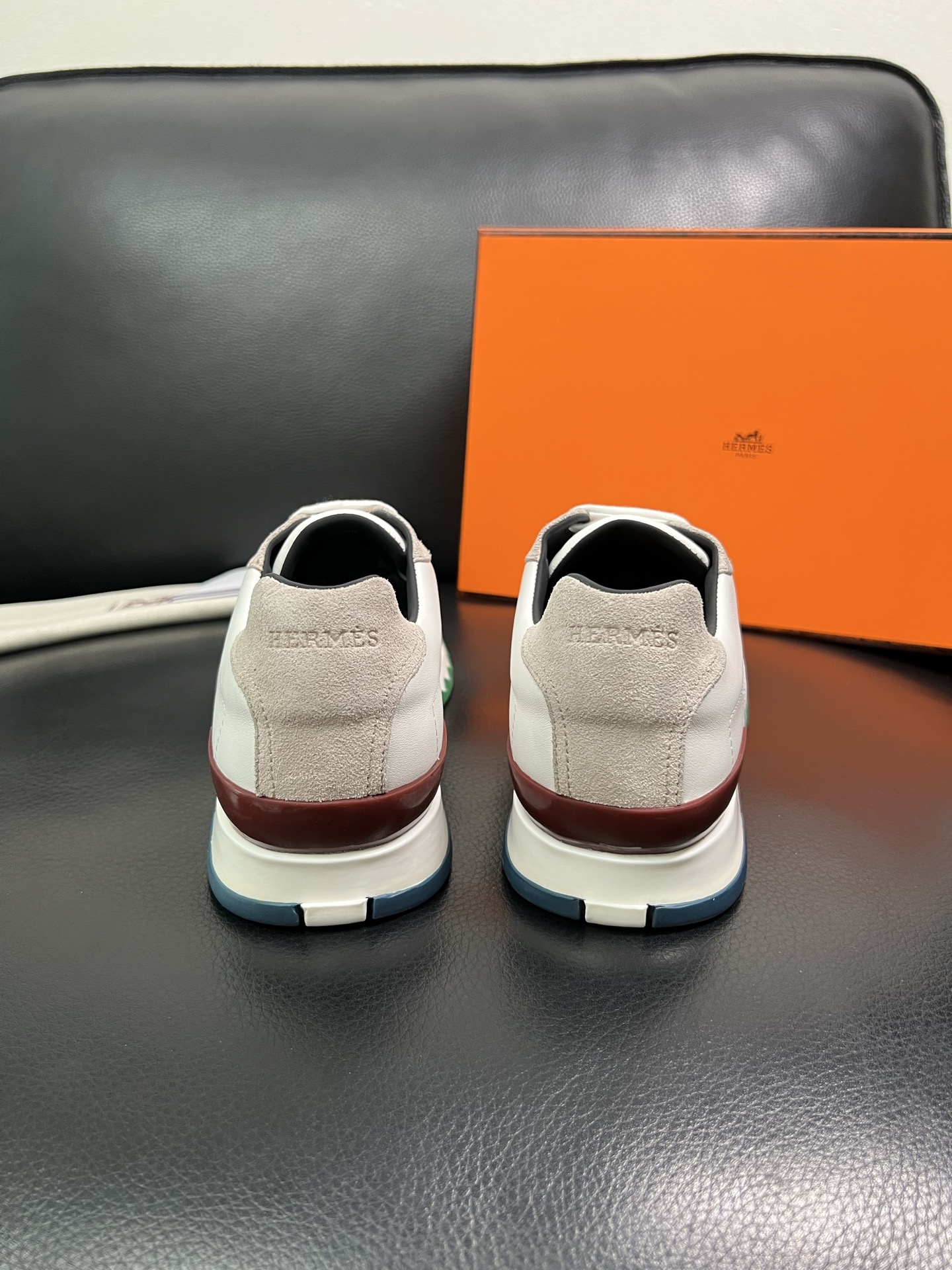 Hermes 顶级工艺品 爱马仕 专柜同步 原厂配置，意大利进口原版牛皮面料，高品质拼接工艺，全进口水染