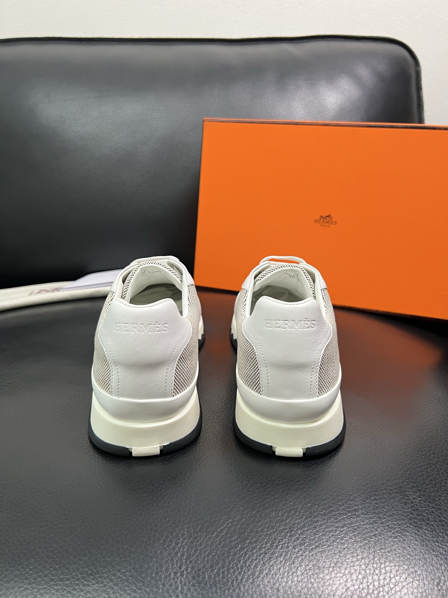 Hermes 顶级工艺品 爱马仕 专柜同步 原厂配置，意大利进口原版牛皮面料，高品质拼接工艺，全进口水染
