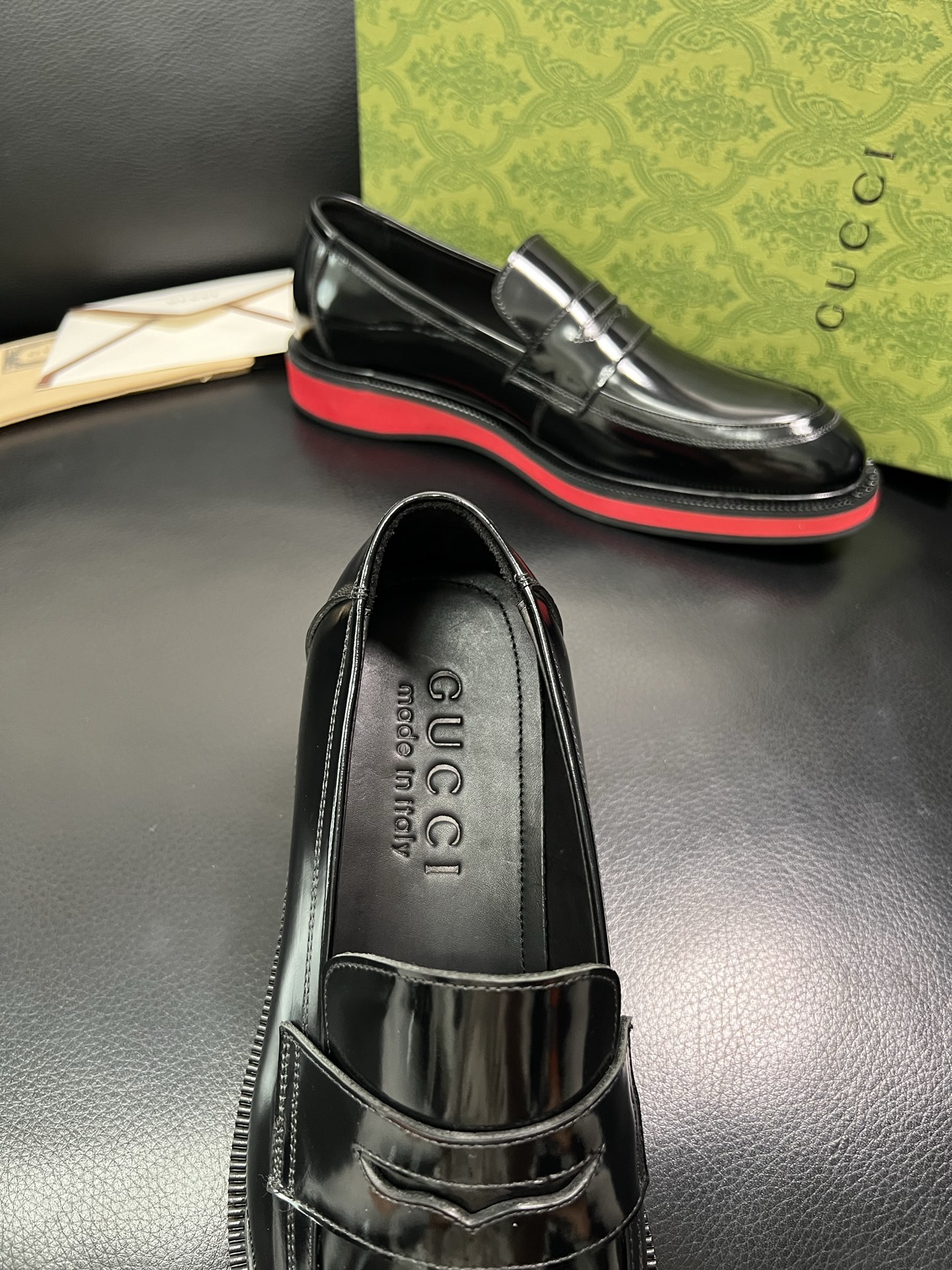 Gucci 顶级工艺品 古奇 皮鞋系列专柜同步 原厂配置，意大利进口原版牛皮，进口水染牛里 ，鞋底：原厂