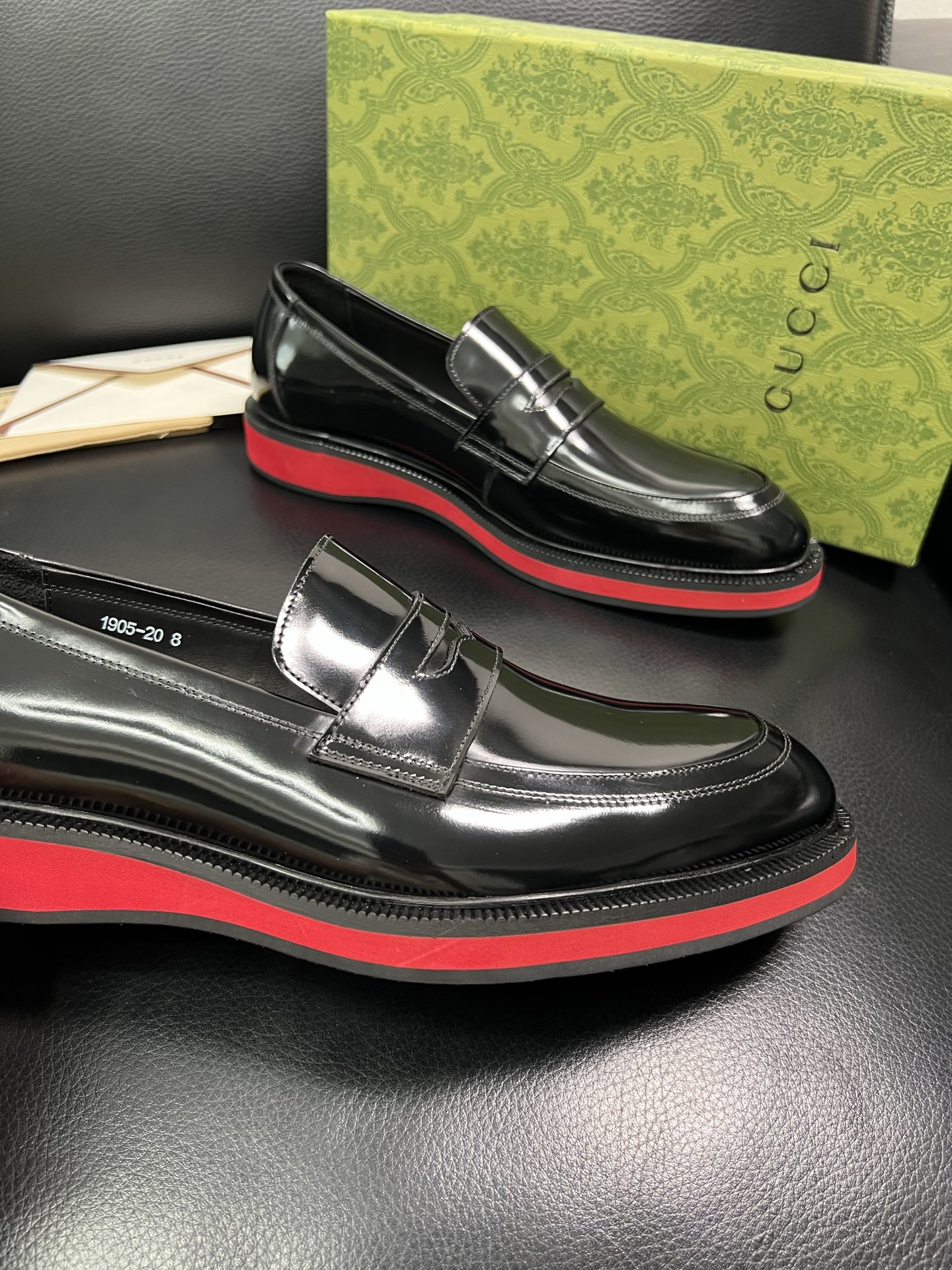 Gucci 顶级工艺品 古奇 皮鞋系列专柜同步 原厂配置，意大利进口原版牛皮，进口水染牛里 ，鞋底：原厂