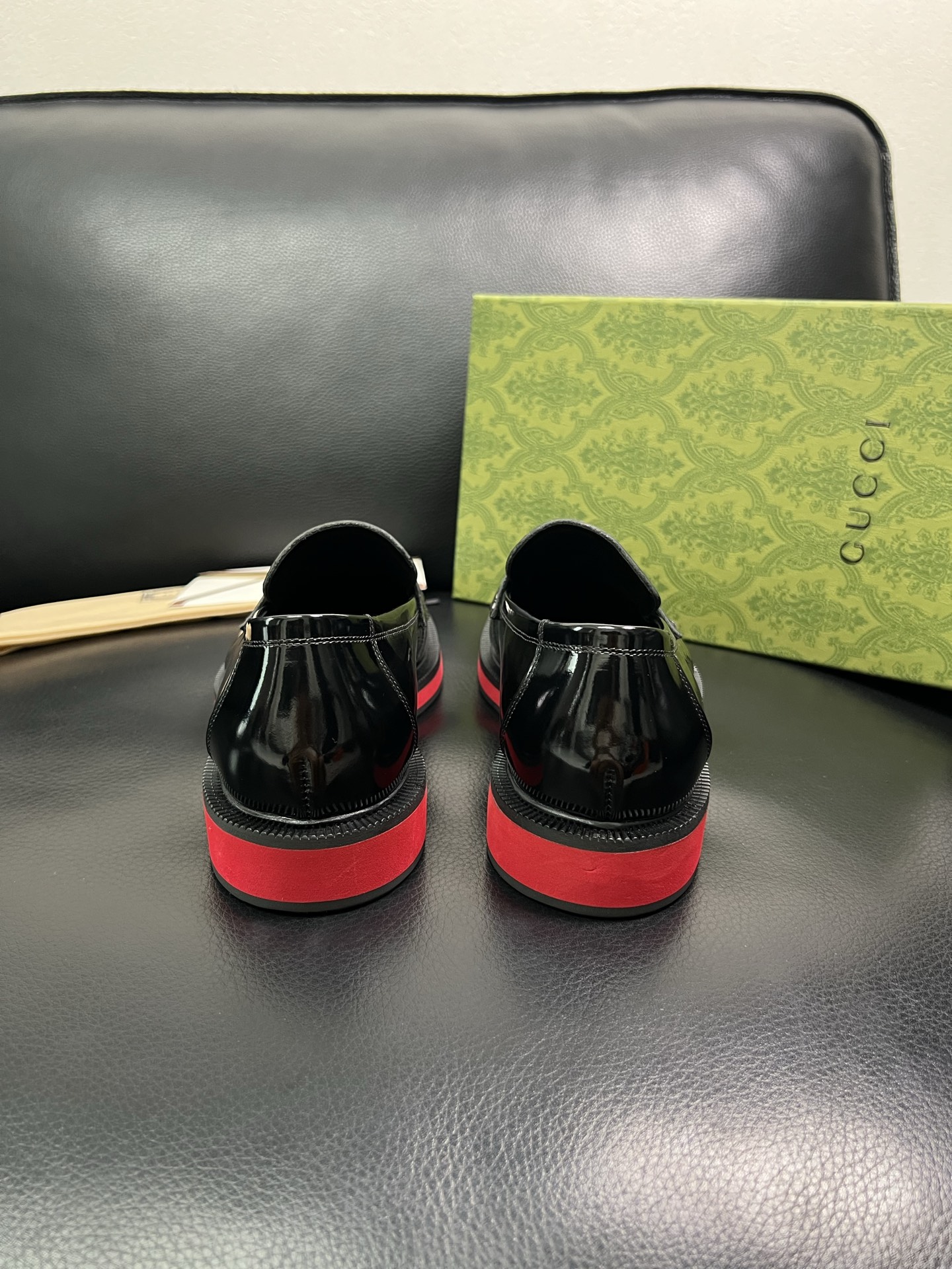 Gucci 顶级工艺品 古奇 皮鞋系列专柜同步 原厂配置，意大利进口原版牛皮，进口水染牛里 ，鞋底：原厂