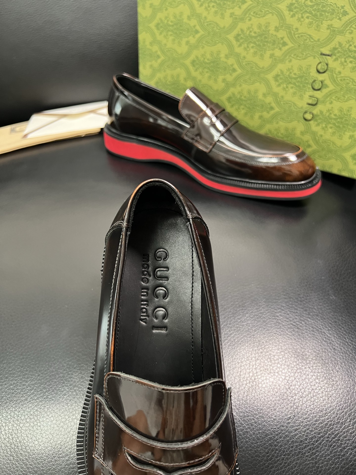 Gucci 顶级工艺品 古奇 皮鞋系列专柜同步 原厂配置，意大利进口原版牛皮，进口水染牛里 ，鞋底：原厂