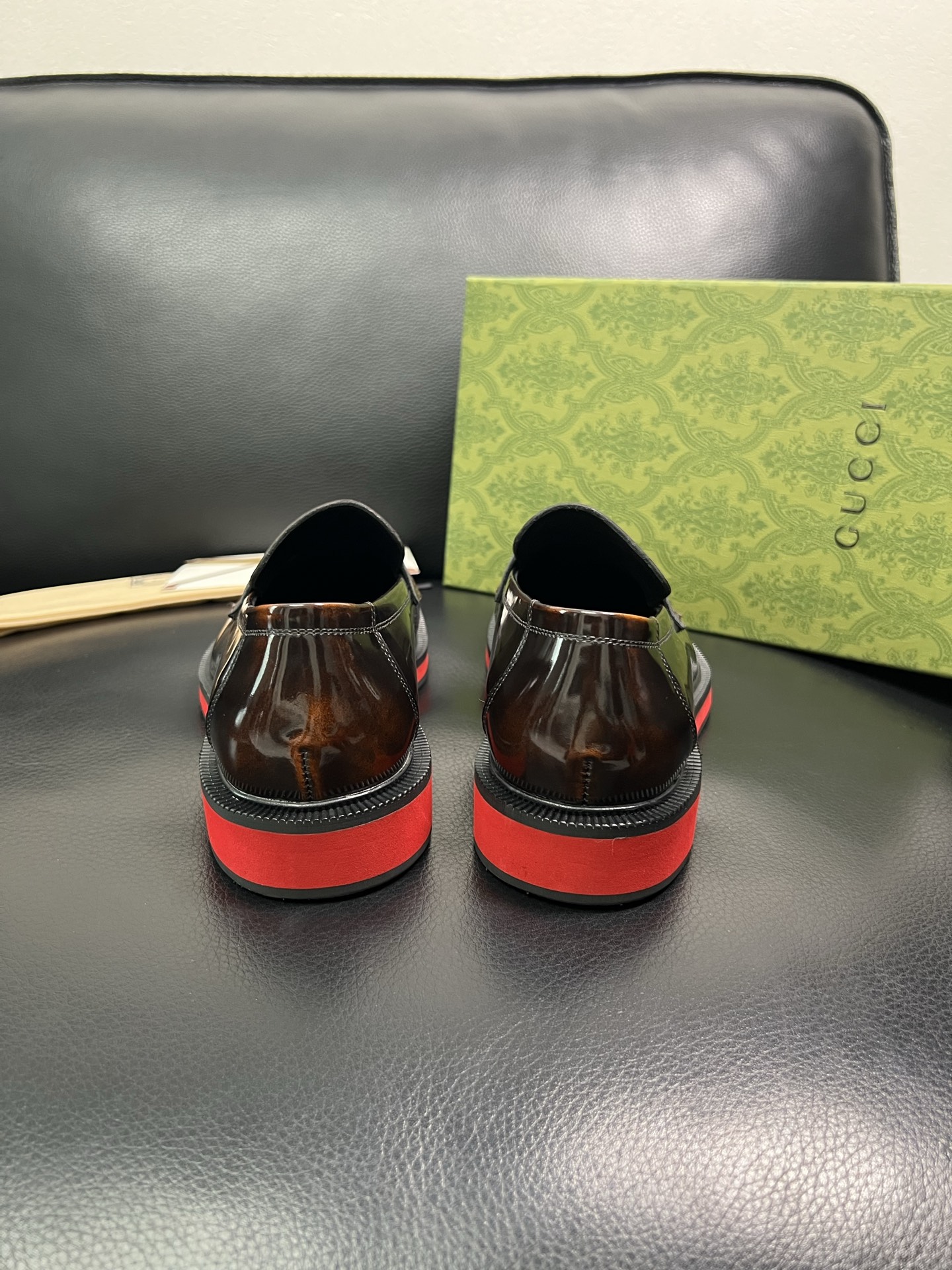 Gucci 顶级工艺品 古奇 皮鞋系列专柜同步 原厂配置，意大利进口原版牛皮，进口水染牛里 ，鞋底：原厂
