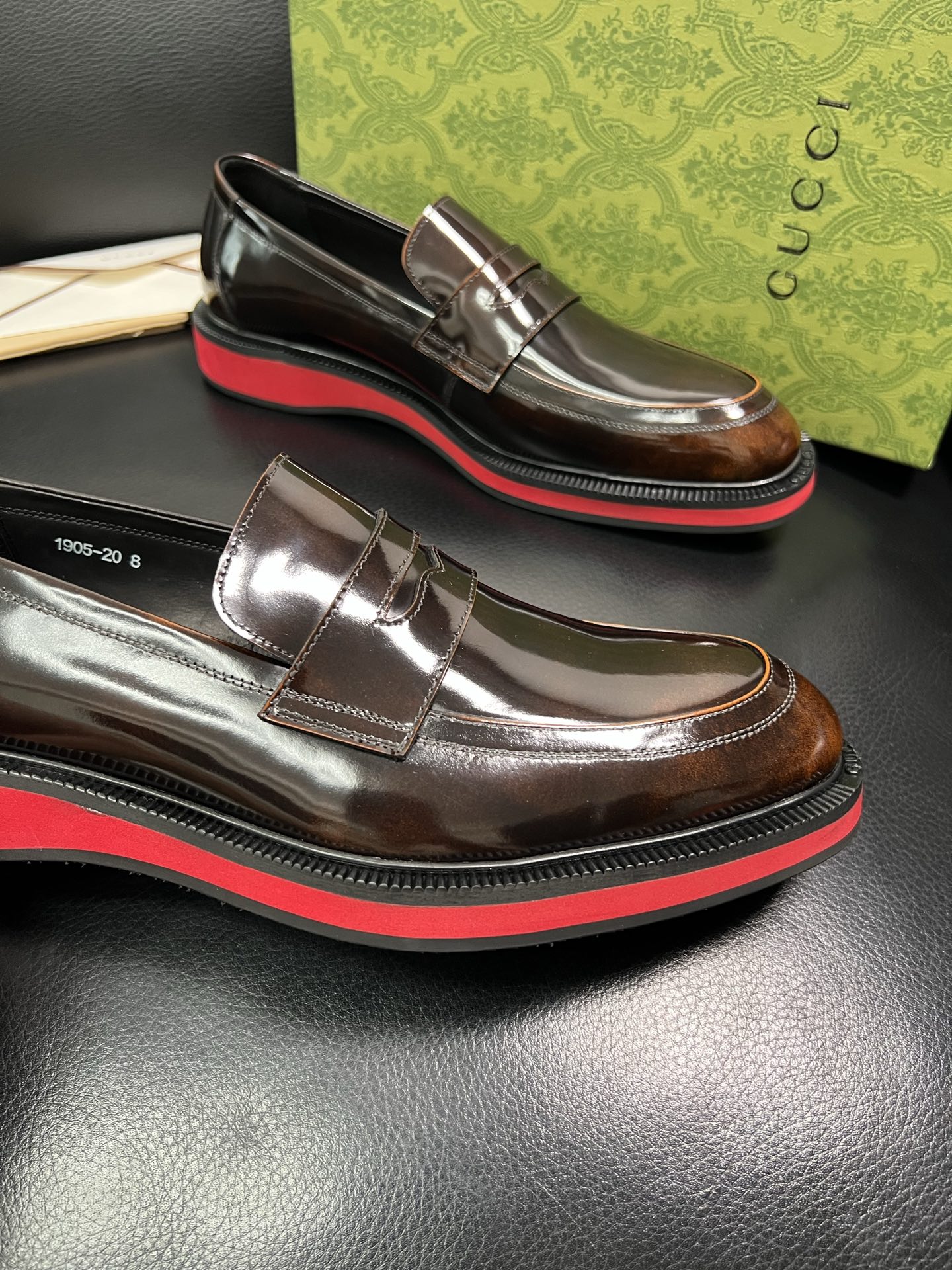 Gucci 顶级工艺品 古奇 皮鞋系列专柜同步 原厂配置，意大利进口原版牛皮，进口水染牛里 ，鞋底：原厂