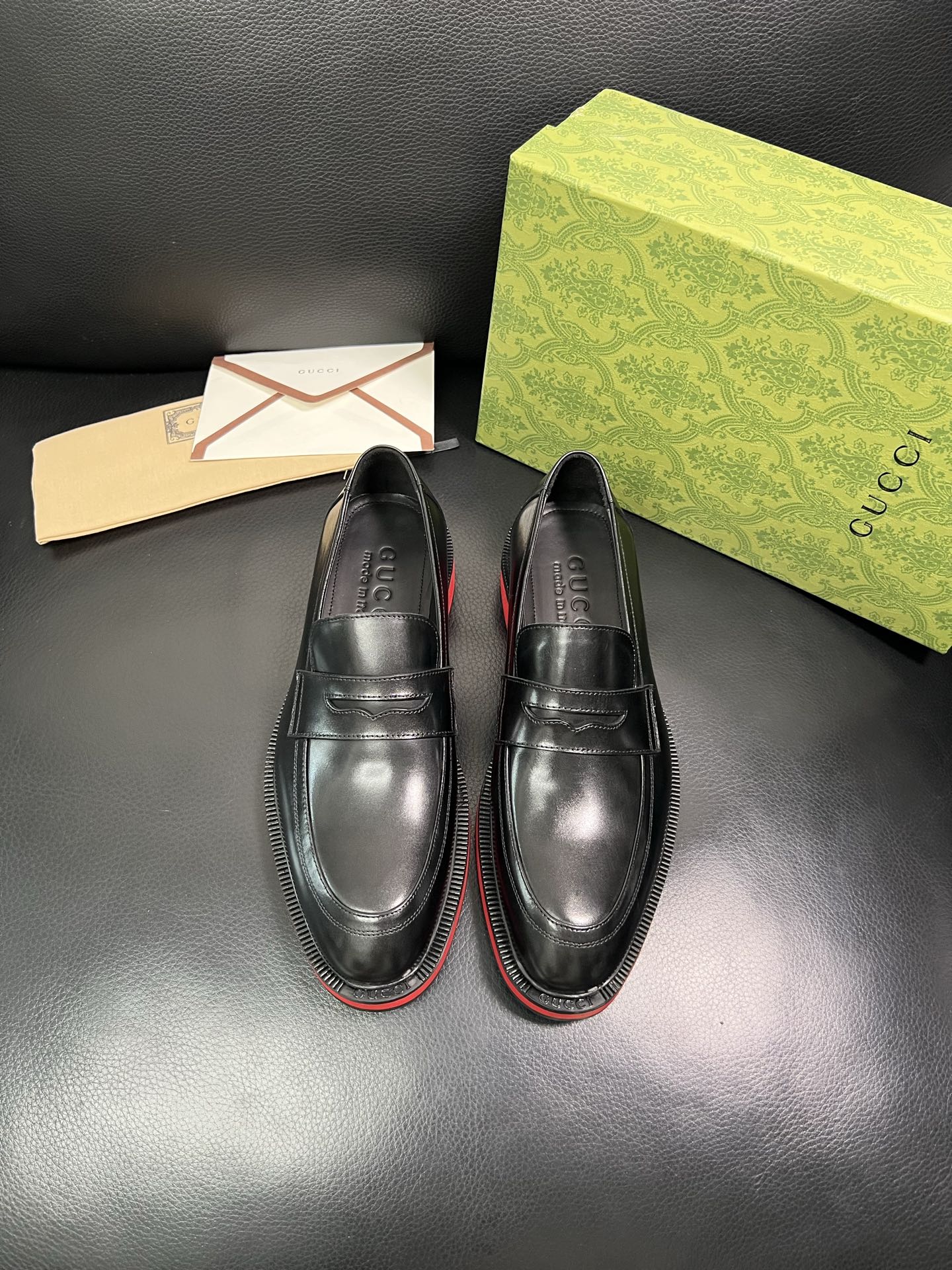 Gucci 顶级工艺品 古奇 皮鞋系列专柜同步 原厂配置，意大利进口原版牛皮，进口水染牛里 ，鞋底：原厂