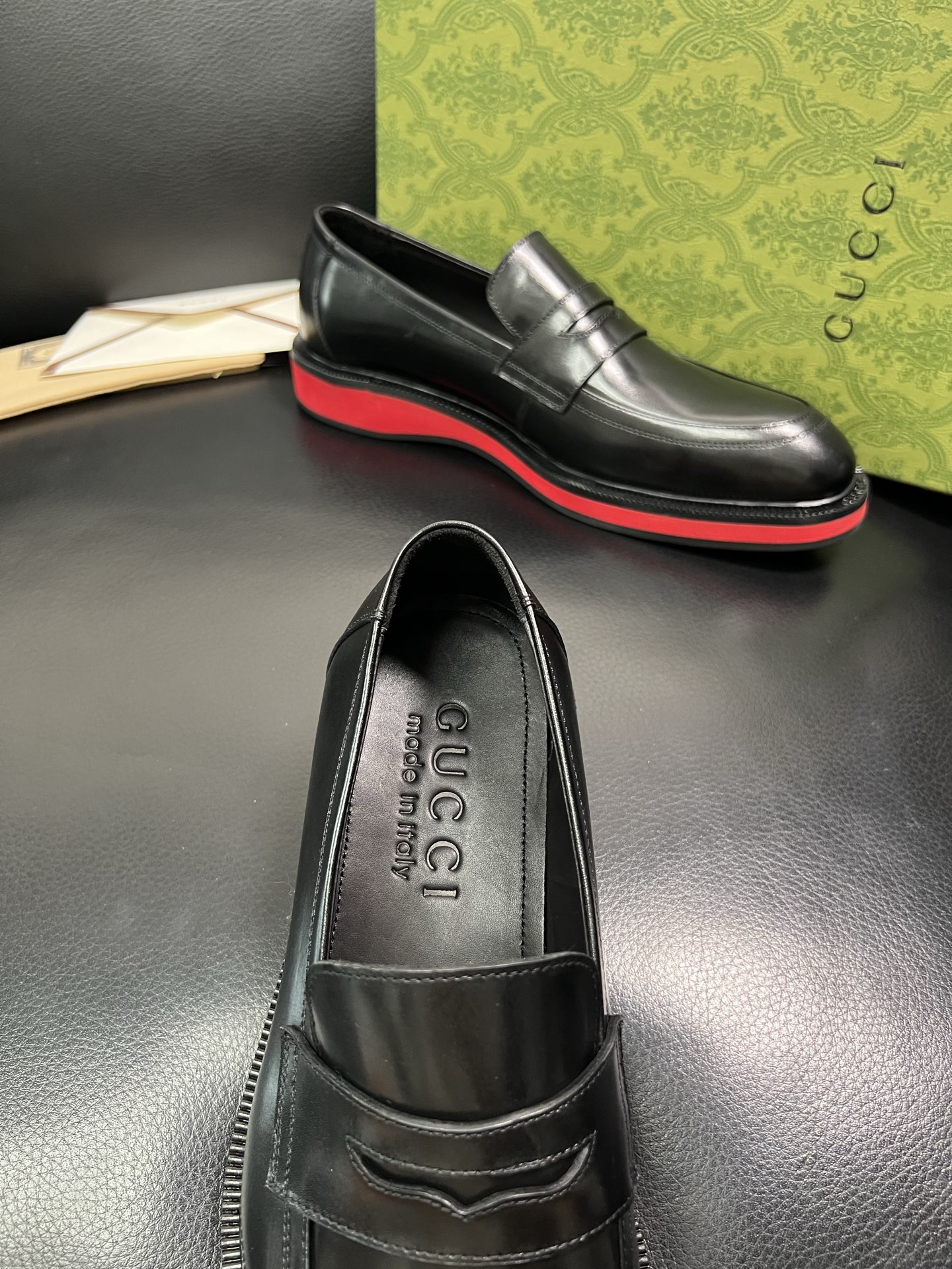Gucci 顶级工艺品 古奇 皮鞋系列专柜同步 原厂配置，意大利进口原版牛皮，进口水染牛里 ，鞋底：原厂