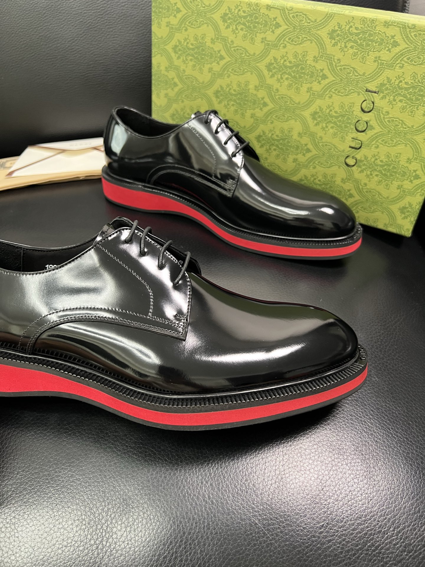 Gucci 顶级工艺品 古奇 皮鞋系列专柜同步 原厂配置，意大利进口原版牛皮，进口水染牛里 ，鞋底：原厂