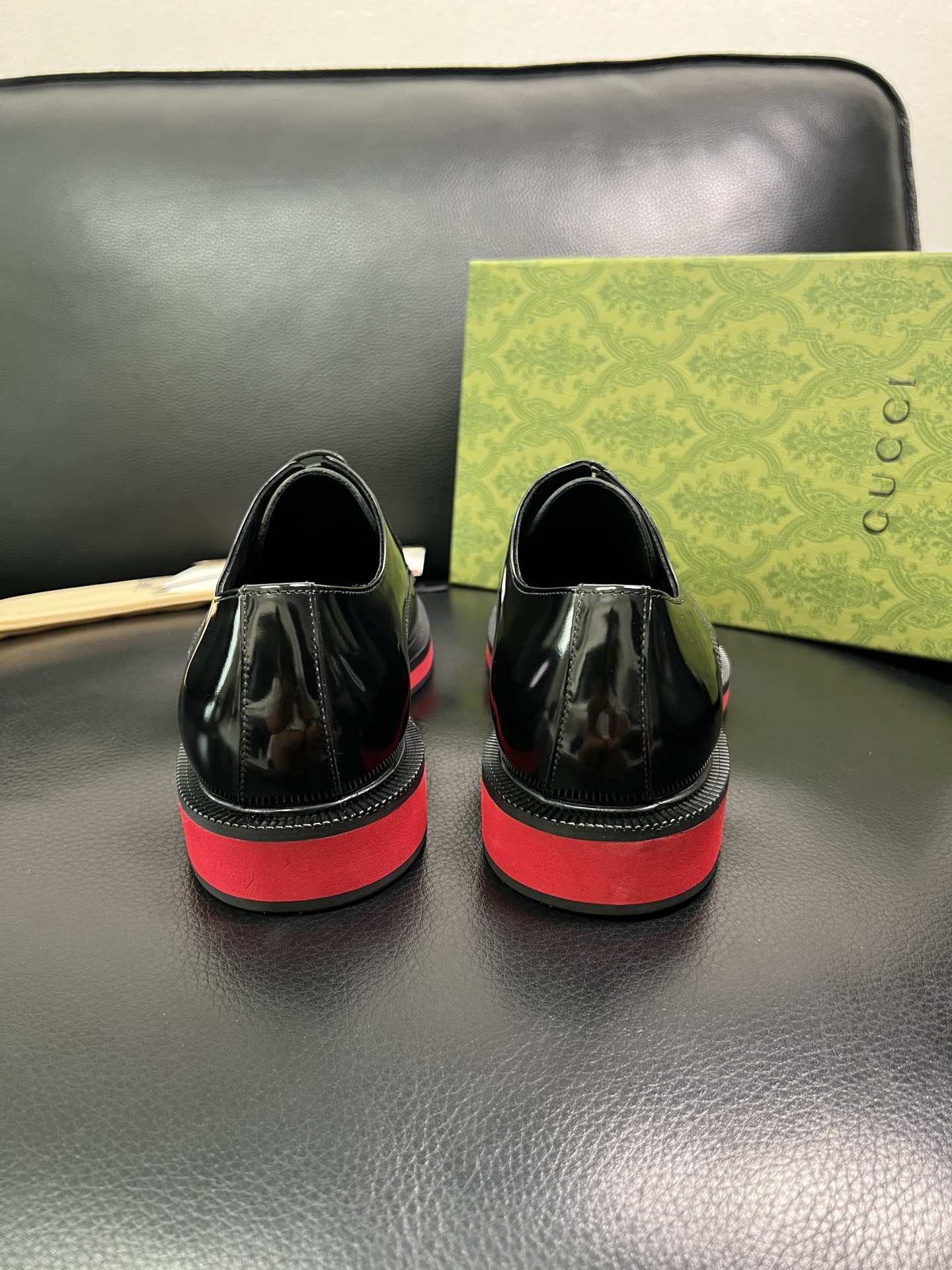 Gucci 顶级工艺品 古奇 皮鞋系列专柜同步 原厂配置，意大利进口原版牛皮，进口水染牛里 ，鞋底：原厂