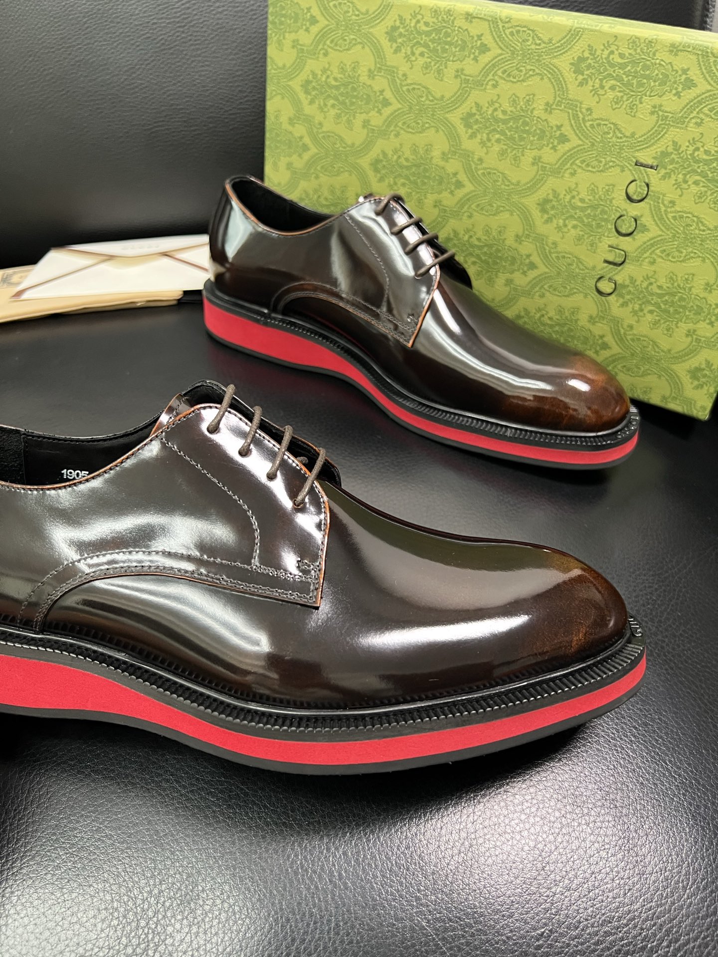 Gucci 顶级工艺品 古奇 皮鞋系列专柜同步 原厂配置，意大利进口原版牛皮，进口水染牛里 ，鞋底：原厂