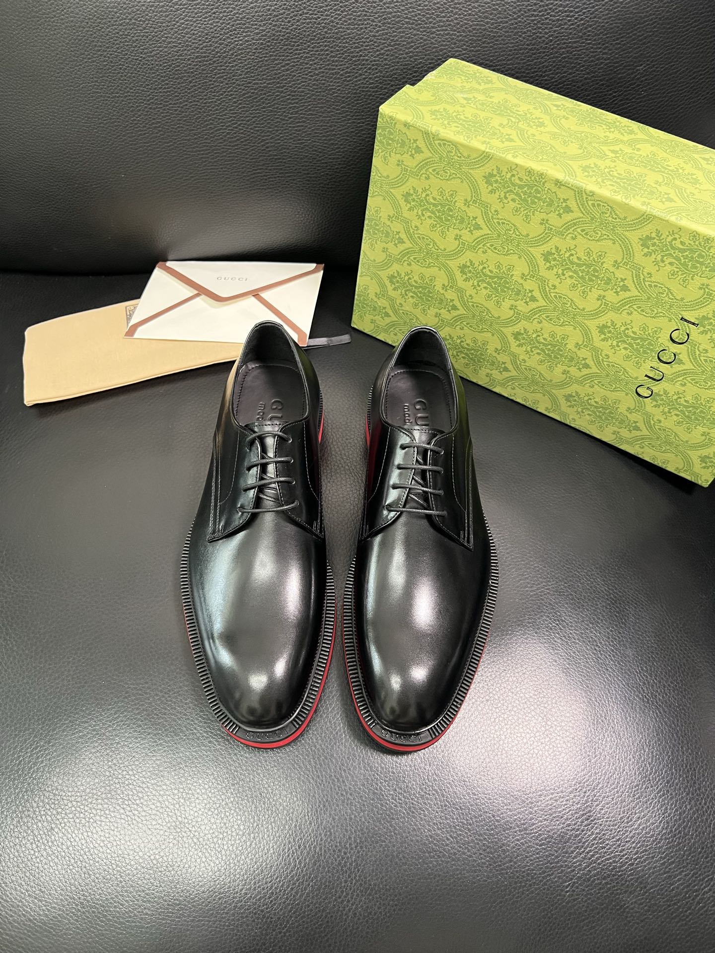 Gucci 顶级工艺品 古奇 皮鞋系列专柜同步 原厂配置，意大利进口原版牛皮，进口水染牛里 ，鞋底：原厂