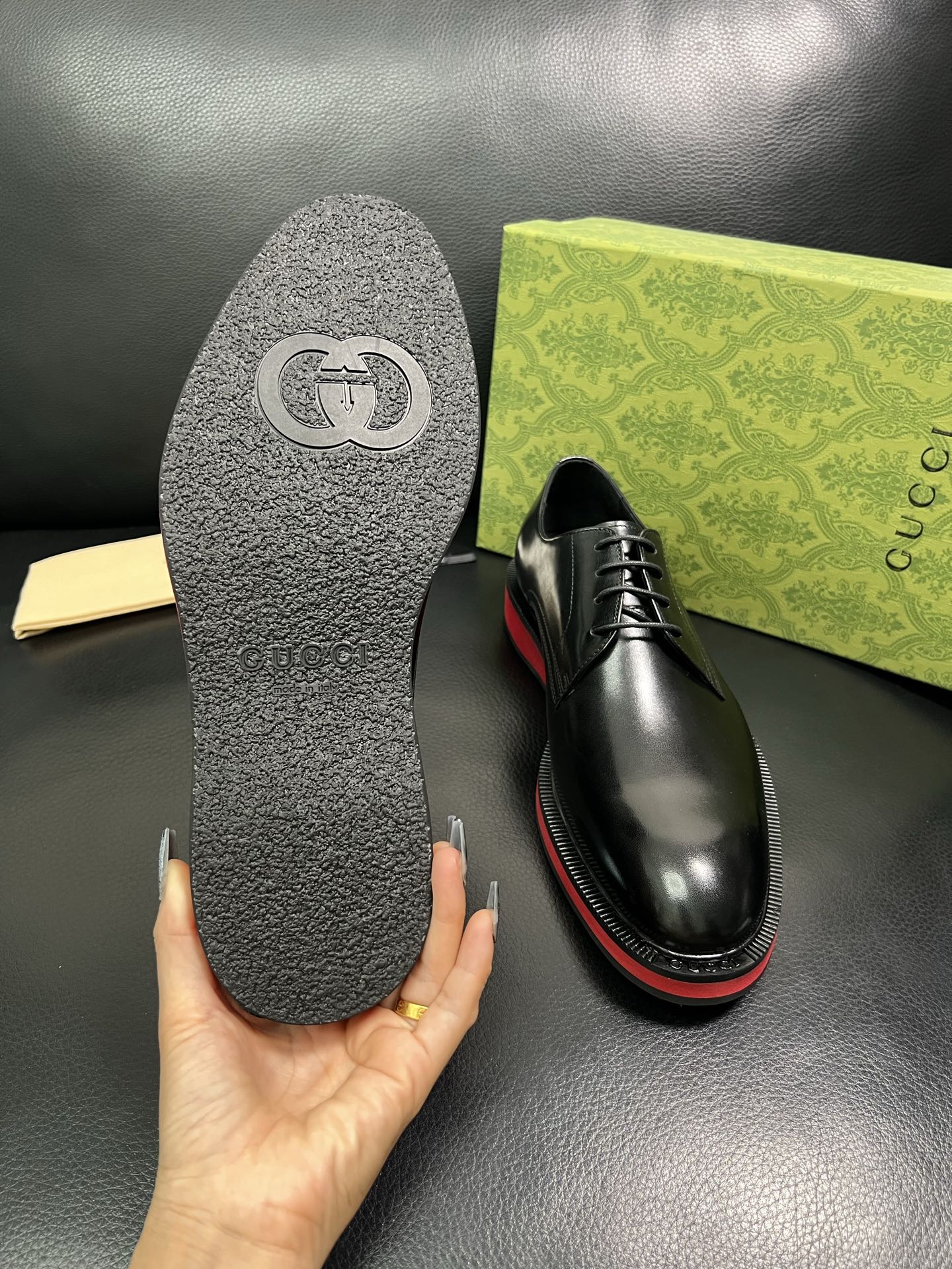 Gucci 顶级工艺品 古奇 皮鞋系列专柜同步 原厂配置，意大利进口原版牛皮，进口水染牛里 ，鞋底：原厂