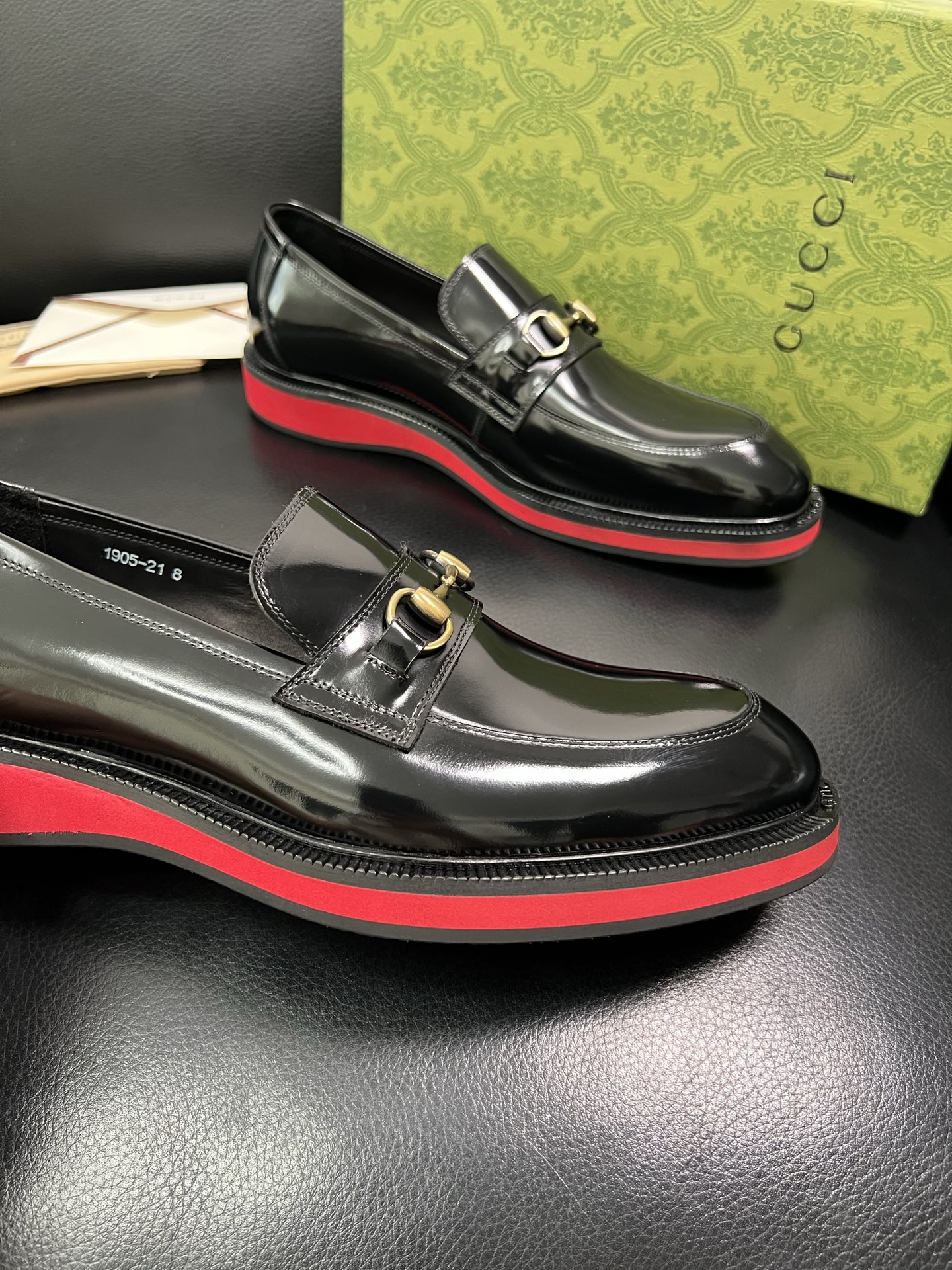 Gucci 顶级工艺品 古奇 皮鞋系列专柜同步 原厂配置，意大利进口原版牛皮，进口水染牛里 ，鞋底：原厂